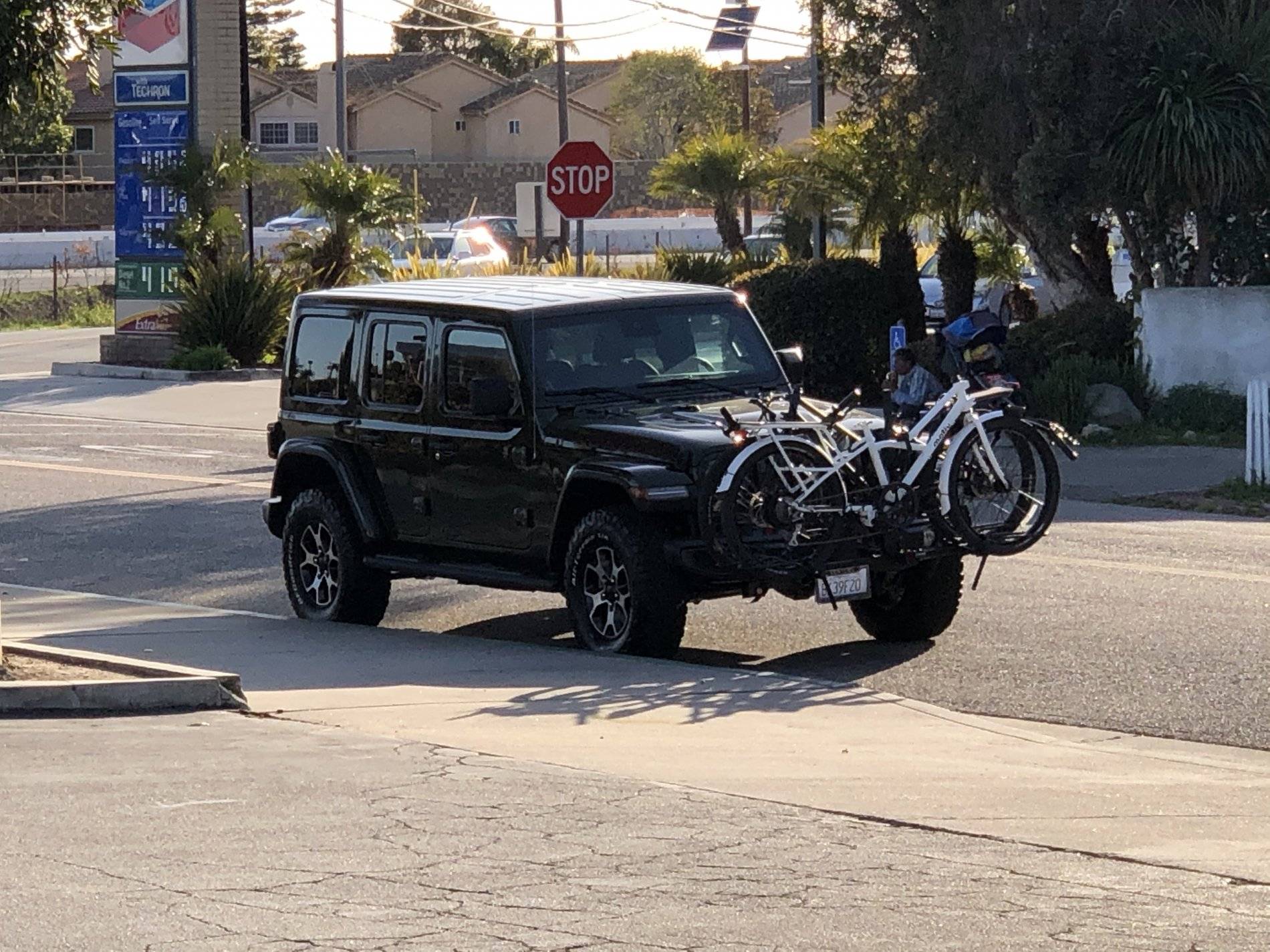 Jeep Wrangler JL Project Front Ebike Transport EF2CAEAE-6FDB-4C68-934A-ECD9C2D06862