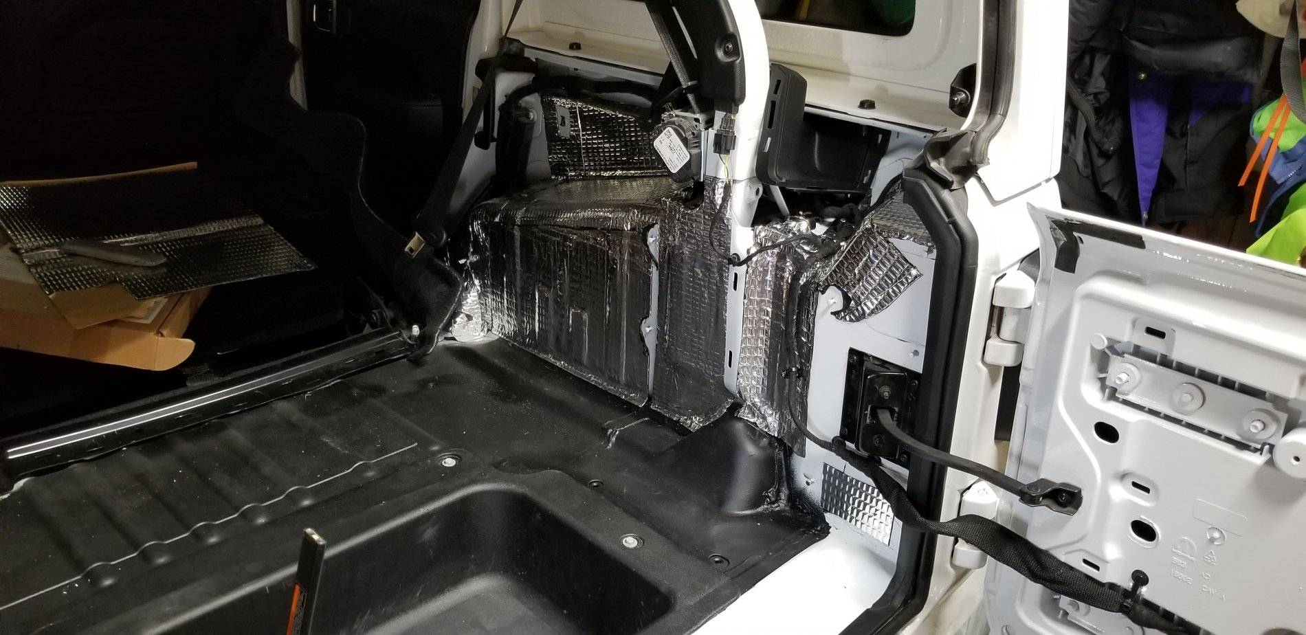 Jeep Wrangler JL Rear End Damage - repairable or total? 20200712_165856