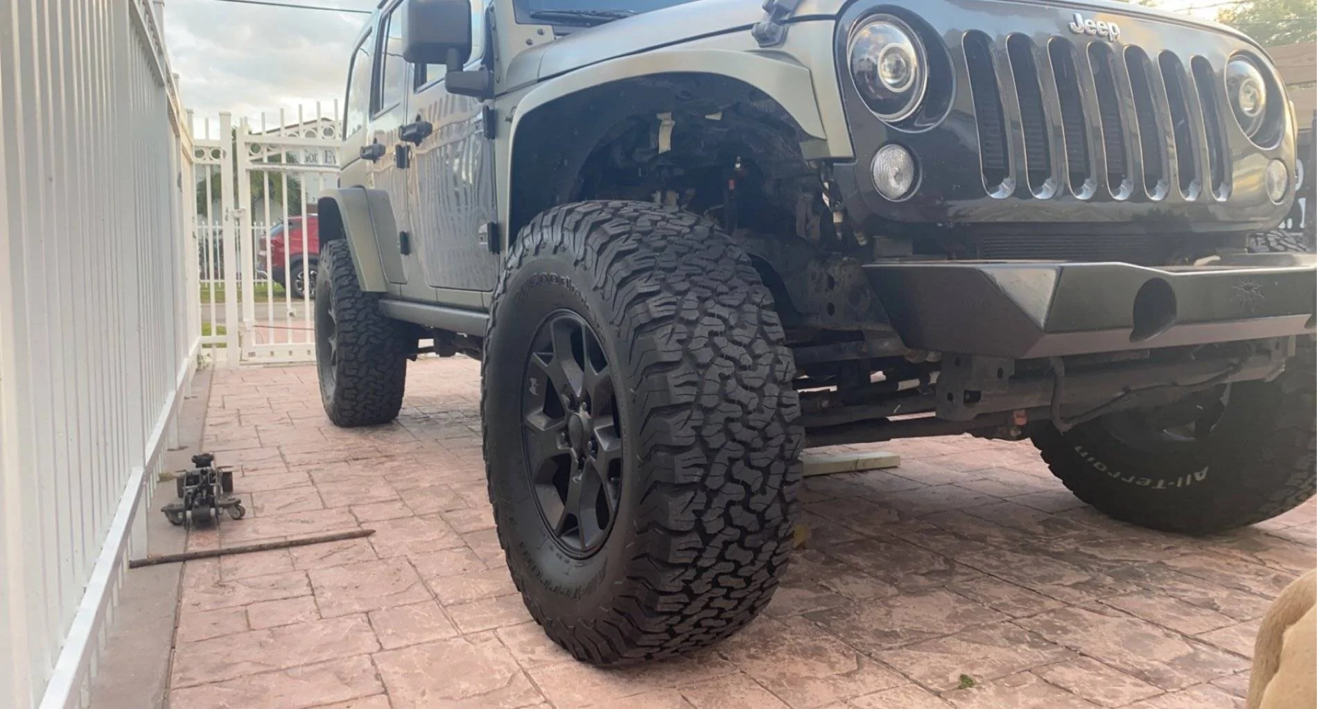 Jeep Wrangler JL Black Moab wheels on 35 BFG ko2s ACC19A48-B38D-46EC-8B0F-0B086619D6BD
