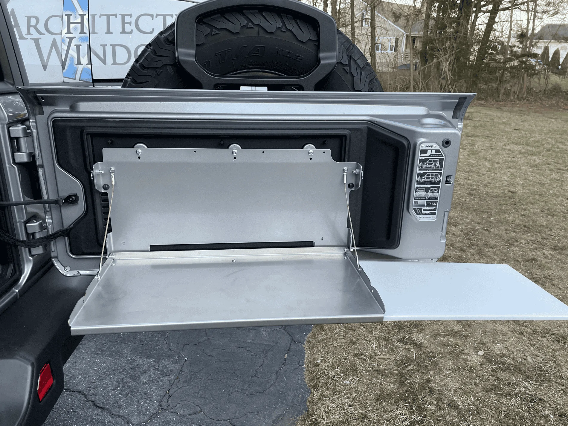 Jeep Wrangler JL What Tailgate Table do you run? tempImageJZMact