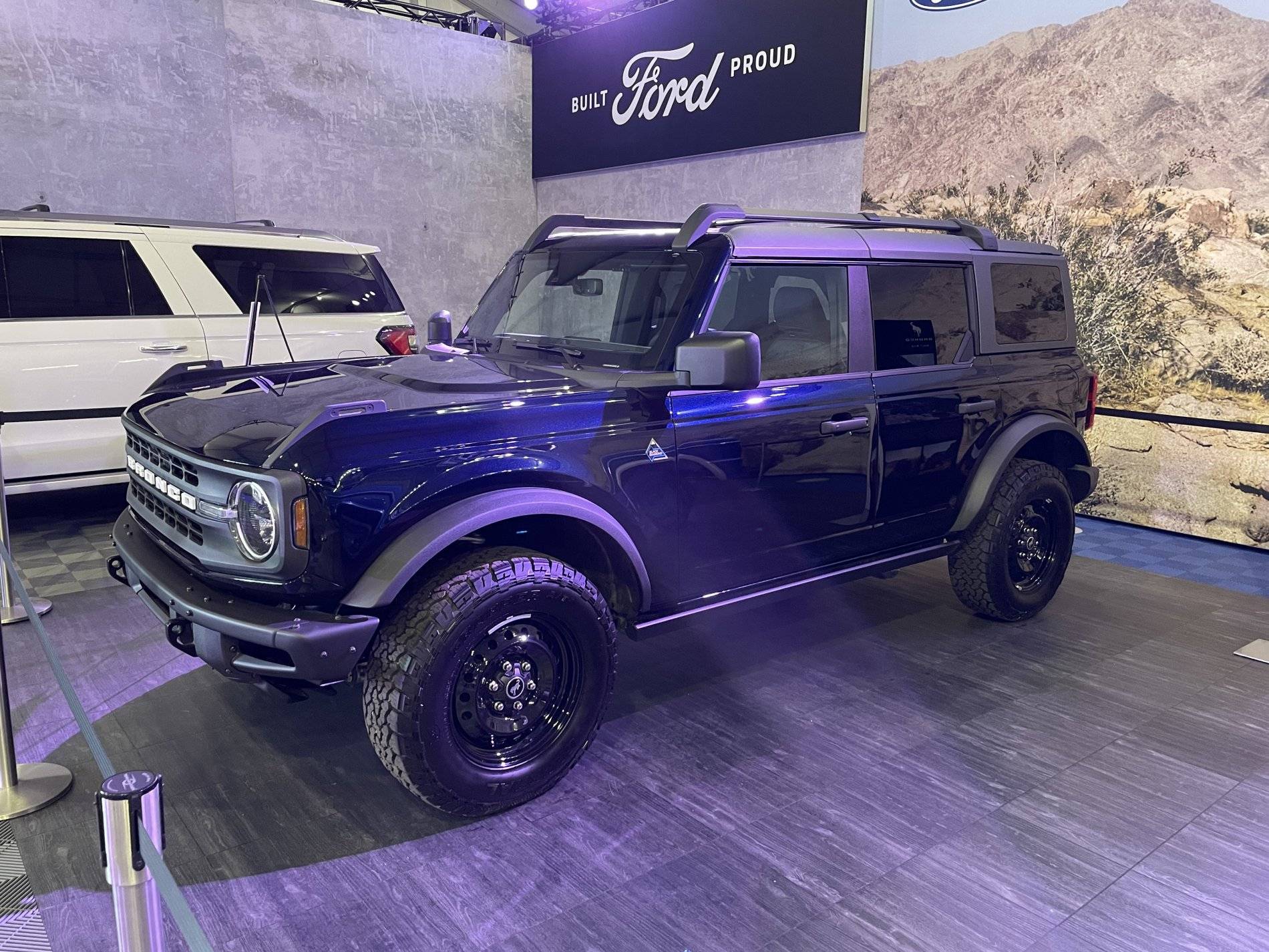 Jeep Wrangler JL Bronco vs Jeep Wrangler mega thread IMG_2448