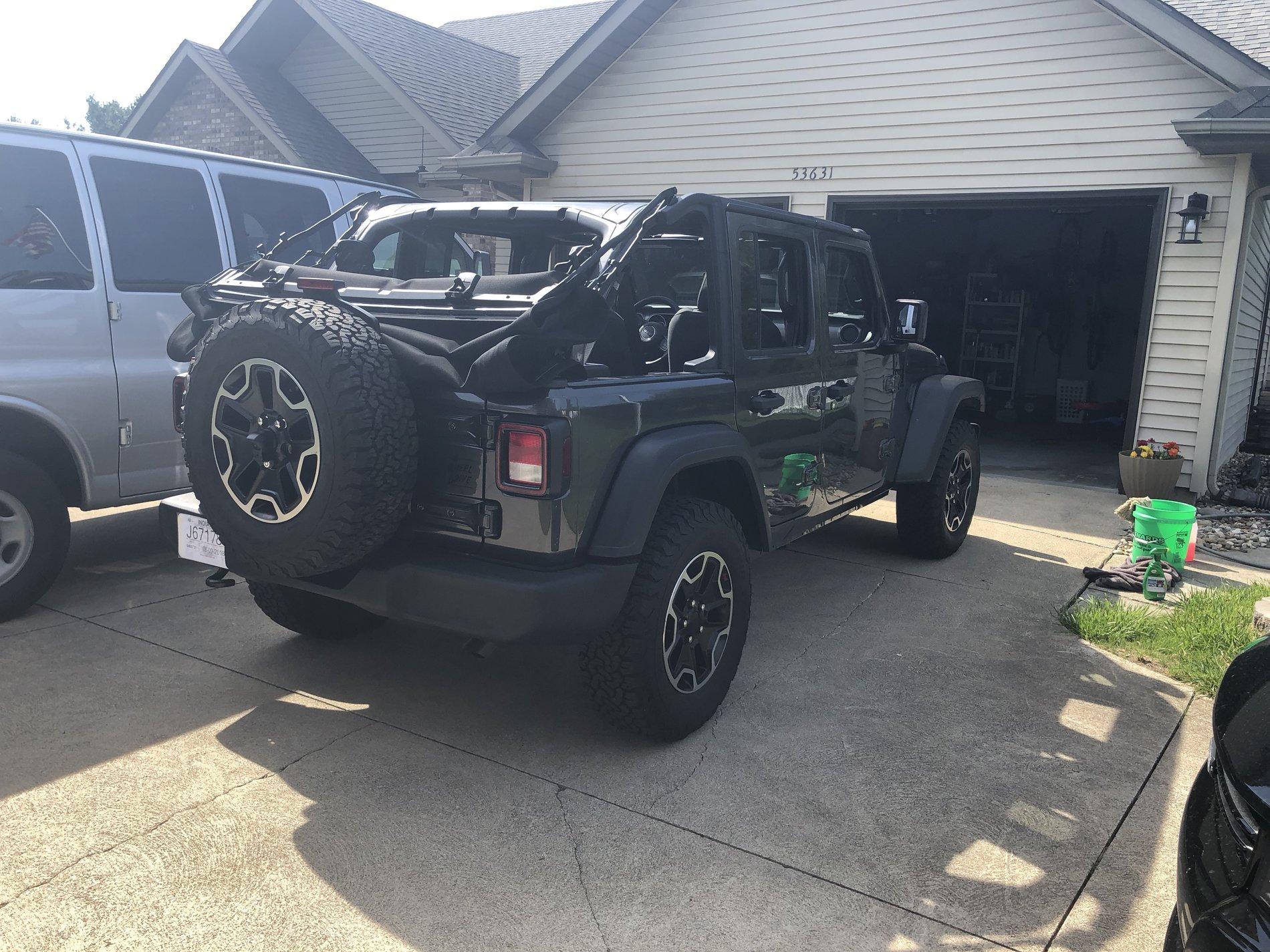 Jeep Wrangler JL JK Wheels on a JL? F2A091AB-8608-45E8-A336-E743962B2D3E