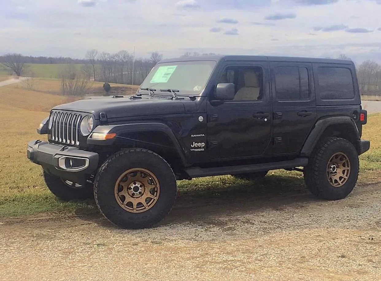 Jeep Wrangler JL Bronze Wheels on JL? 1CECEE2F-4294-4B84-B0CA-18B45697A07C