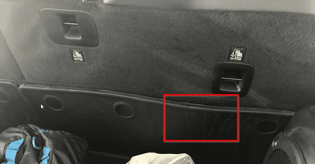 Jeep Wrangler JL MOPAR Cargo Liner - Missing Clip? cli