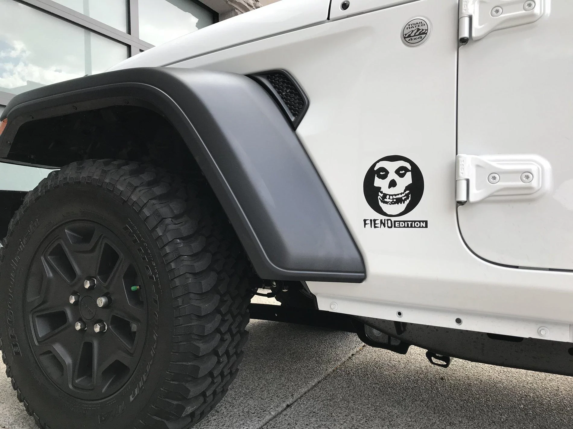 Jeep Wrangler JL Plasti-dipped my Jeep emblems 209863FD-EE89-4184-925B-B22163BCBEBF