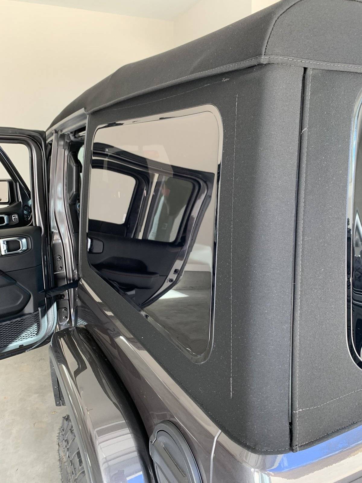 Jeep Wrangler JL JLU Mopar Premium Twill Soft Top 0CC02F7C-F3BC-4C73-90C3-8FBFE246FFBD