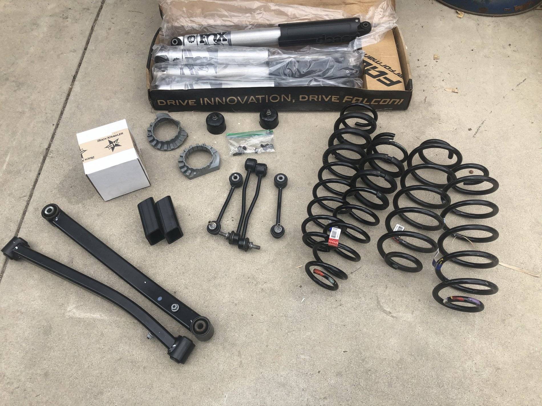 Jeep Wrangler JL Mopar lift AE50BF18-056F-483C-9AF2-6C16FB5E513A