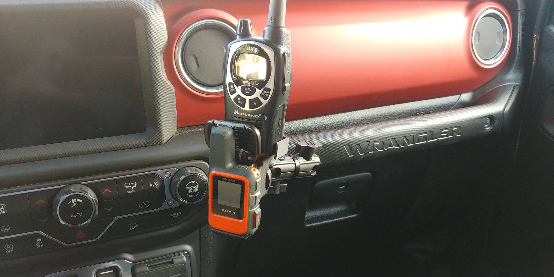 Jeep Wrangler JL GMRS Portable Recommendations... 0302210824