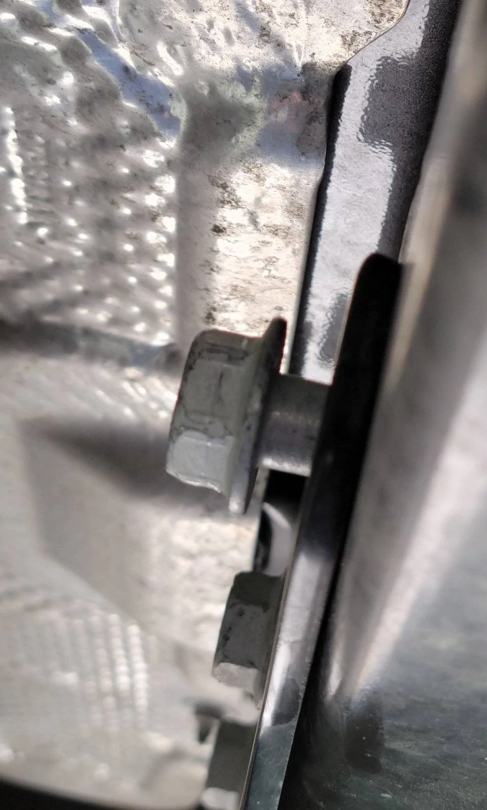 Jeep Wrangler JL Mopar hitch install 20210403_124436