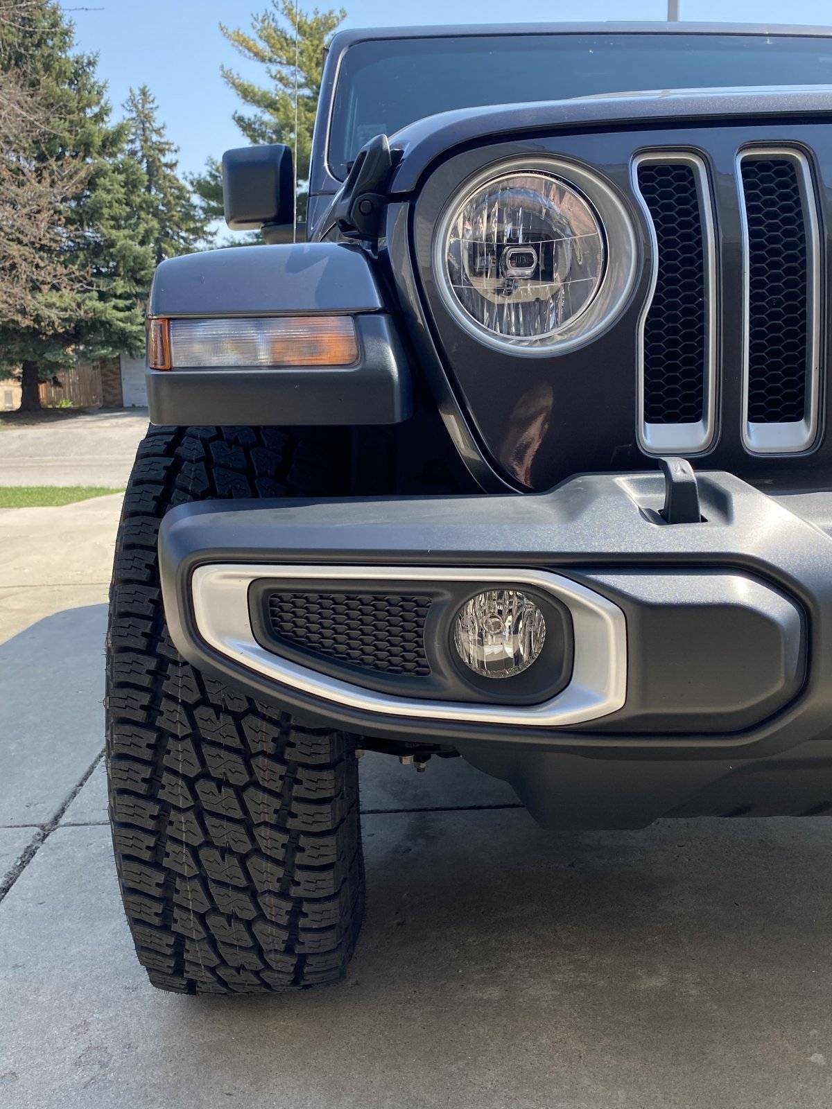 35x12.5R17 on KMC Summit Wheels (No Lift) | Jeep Wrangler Forums