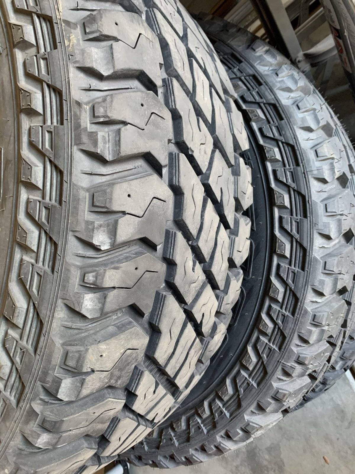 Jeep Wrangler JL 5 Icon Compression with 35 Inch Cooper St Maxx 54ADF06A-5AB2-464C-9AB3-6295D3E479A0