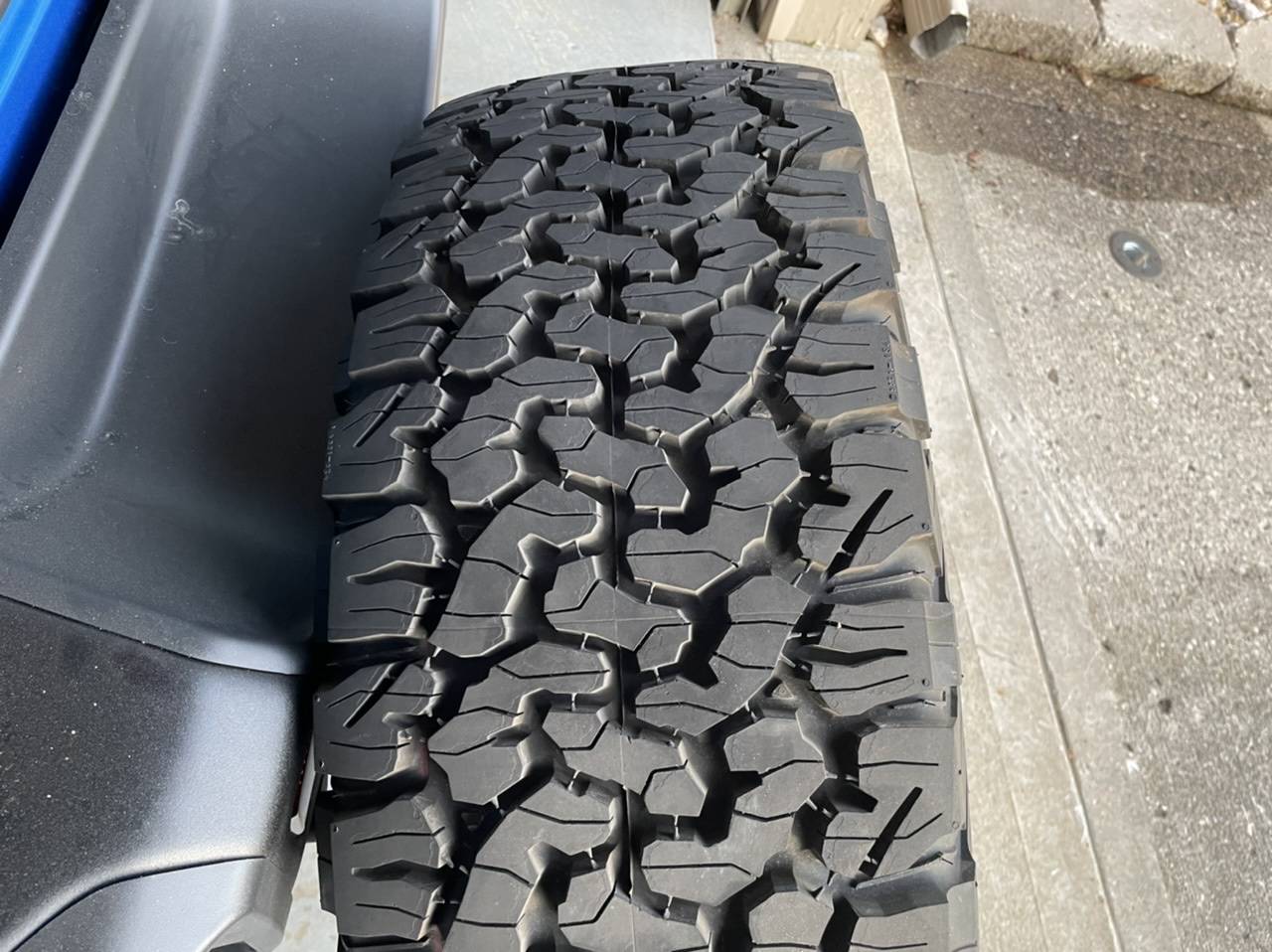 Jeep Wrangler JL Rubicon take-off tires (5) B1060D06-FAF0-42D9-872C-D5E1F57192A2