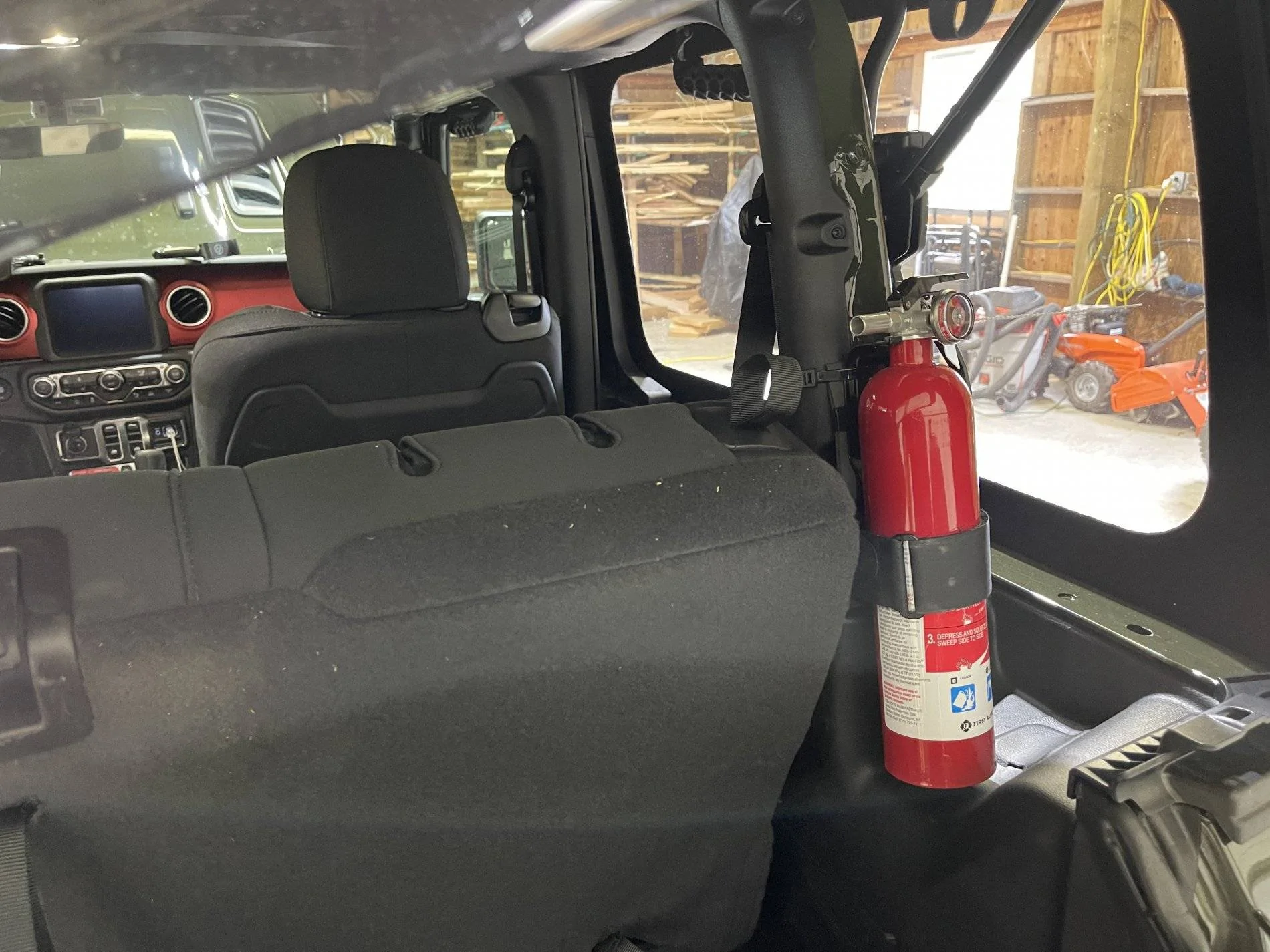 Jeep Wrangler JL Fire Extinguisher Mounting Options for Soft Top 6E5BCD1A-9A2E-41E2-804C-9855089D96C2