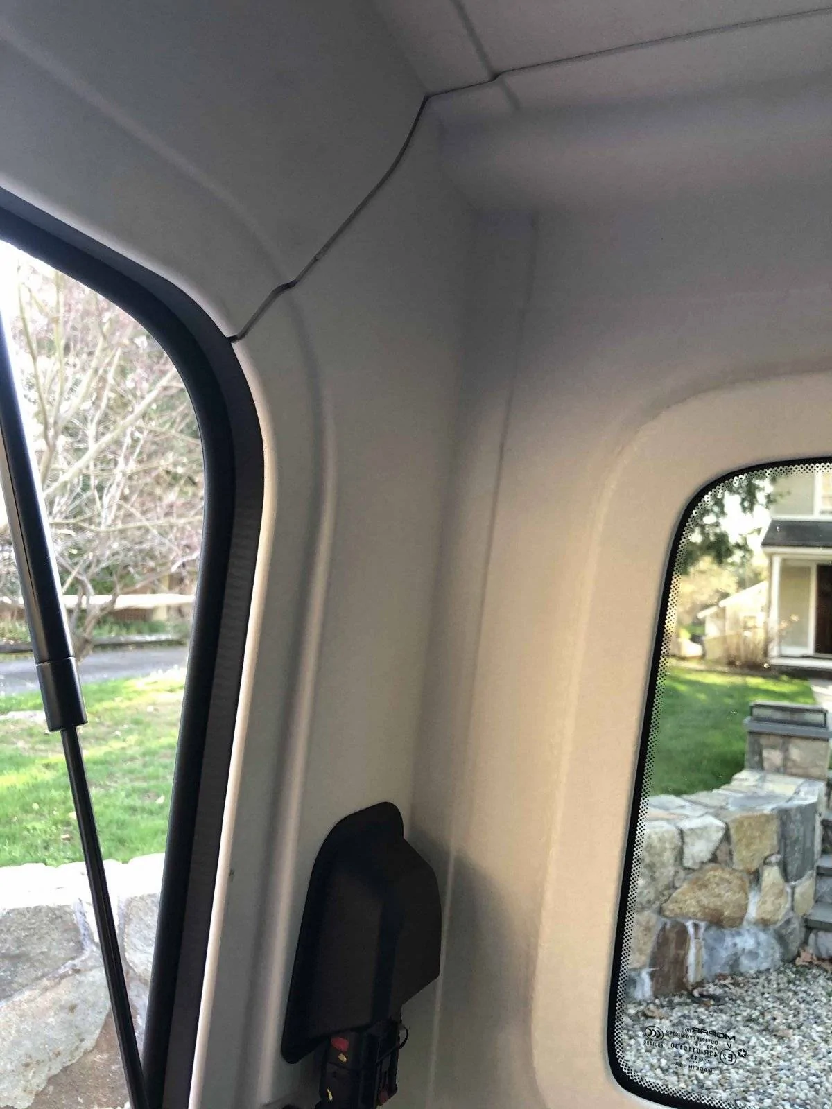 Jeep Wrangler JL Hardtop Mystery Crack IMG_0510