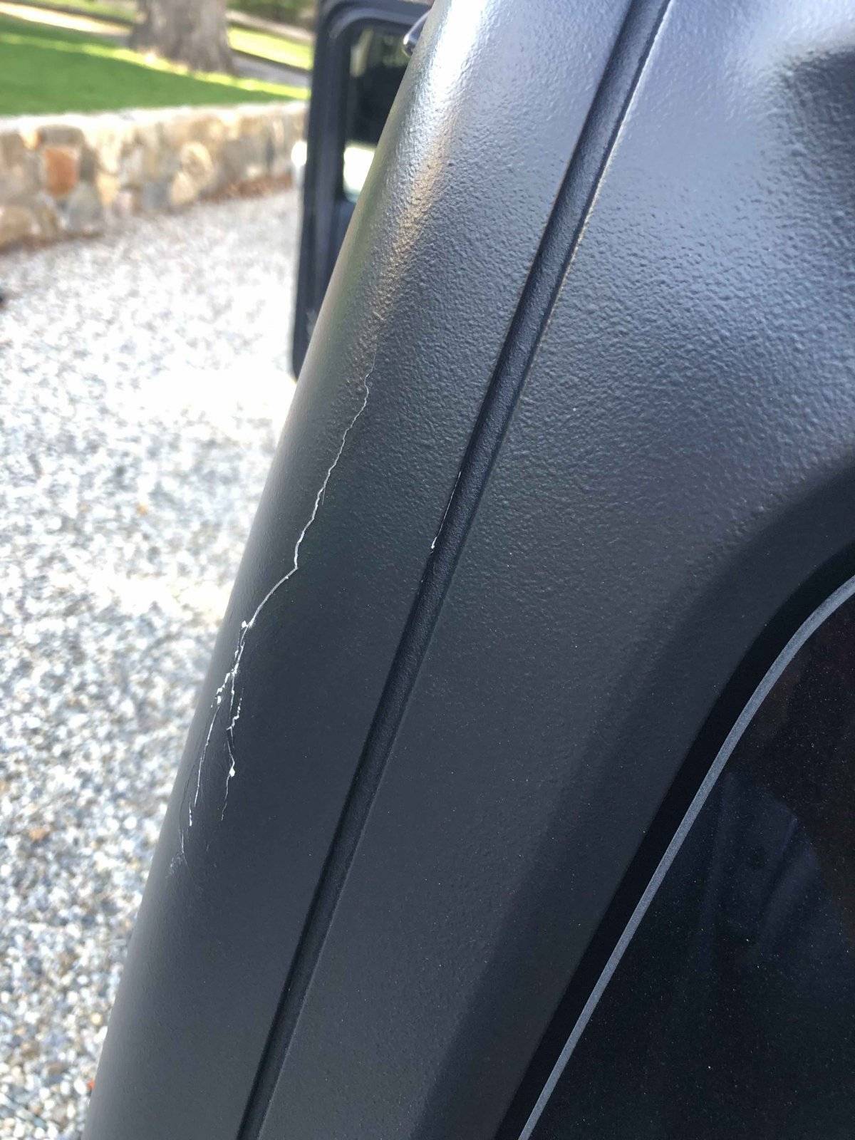 Jeep Wrangler JL Hardtop Mystery Crack IMG_0511