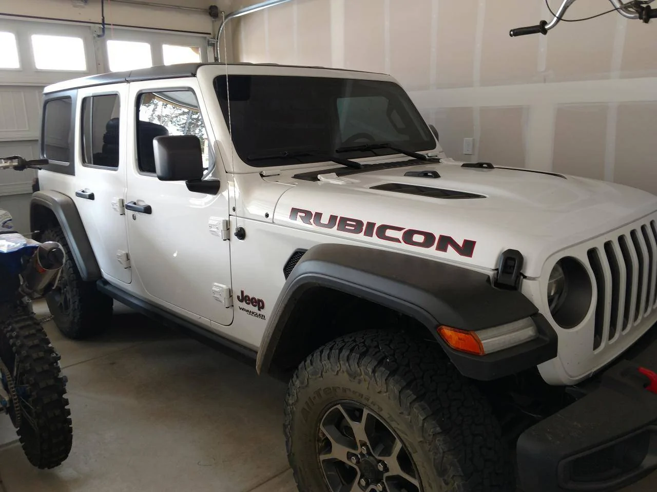 Jeep Wrangler JL 35 vs 50 windshield tint? rps20210408_231617