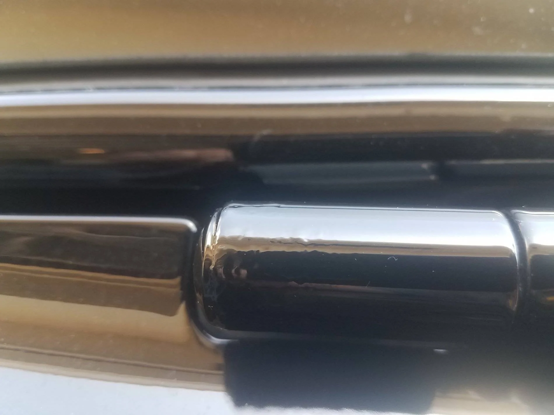 Jeep Wrangler JL Bubbles in Paint at Door Hinges 20210410_114220