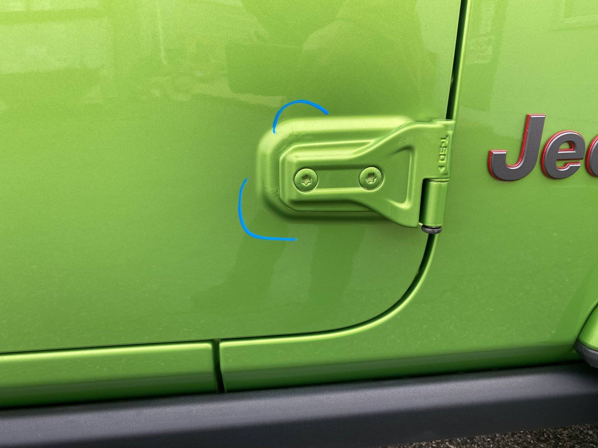 Jeep Wrangler JL Bubbles in Paint at Door Hinges CC59931D-4A0D-4689-B0AF-F9AF7A73F30D