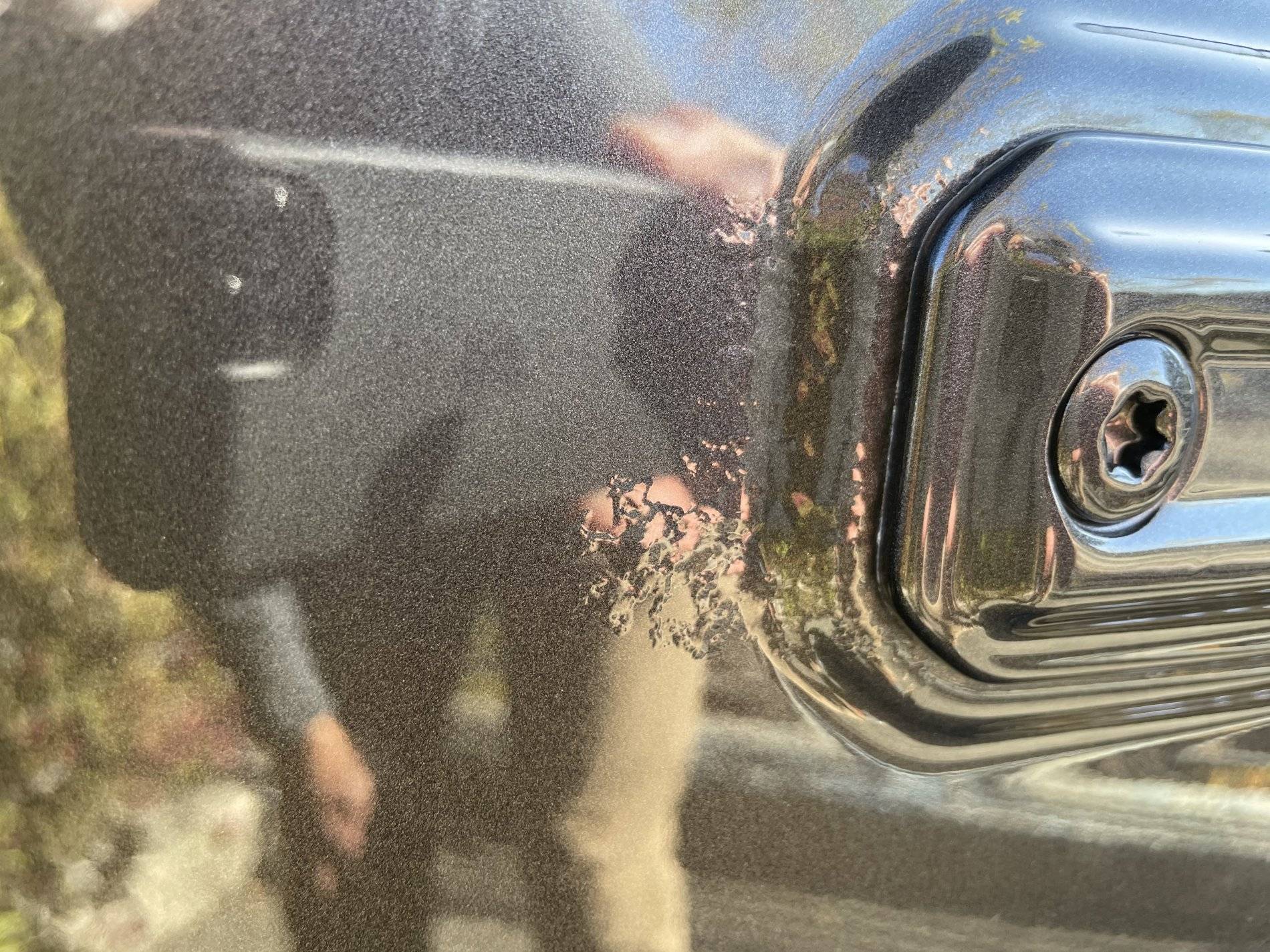Jeep Wrangler JL Bubbles in Paint at Door Hinges IMG_5846