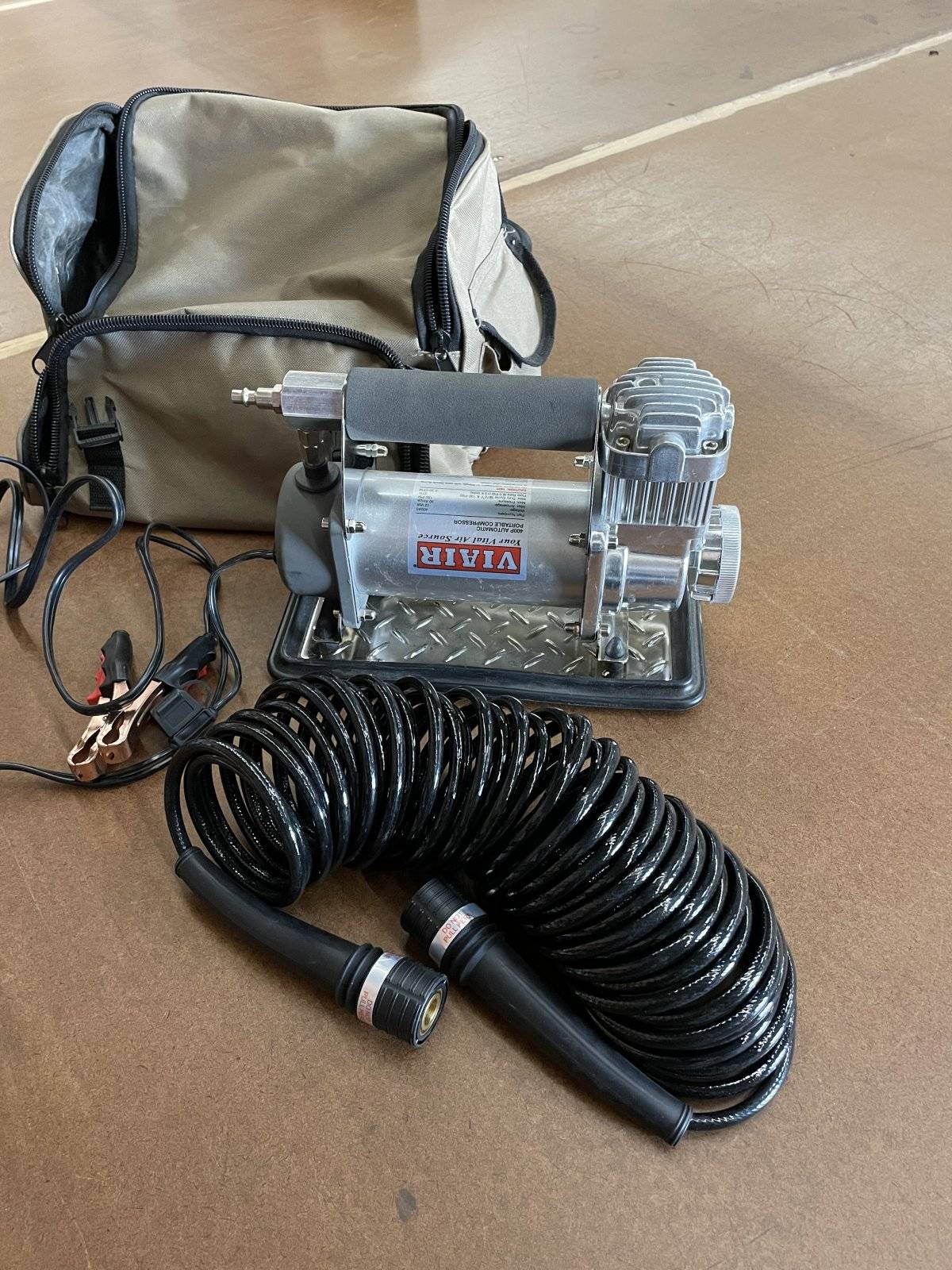 Jeep Wrangler JL Viair 400P Portable Air Compressor IMG_1004