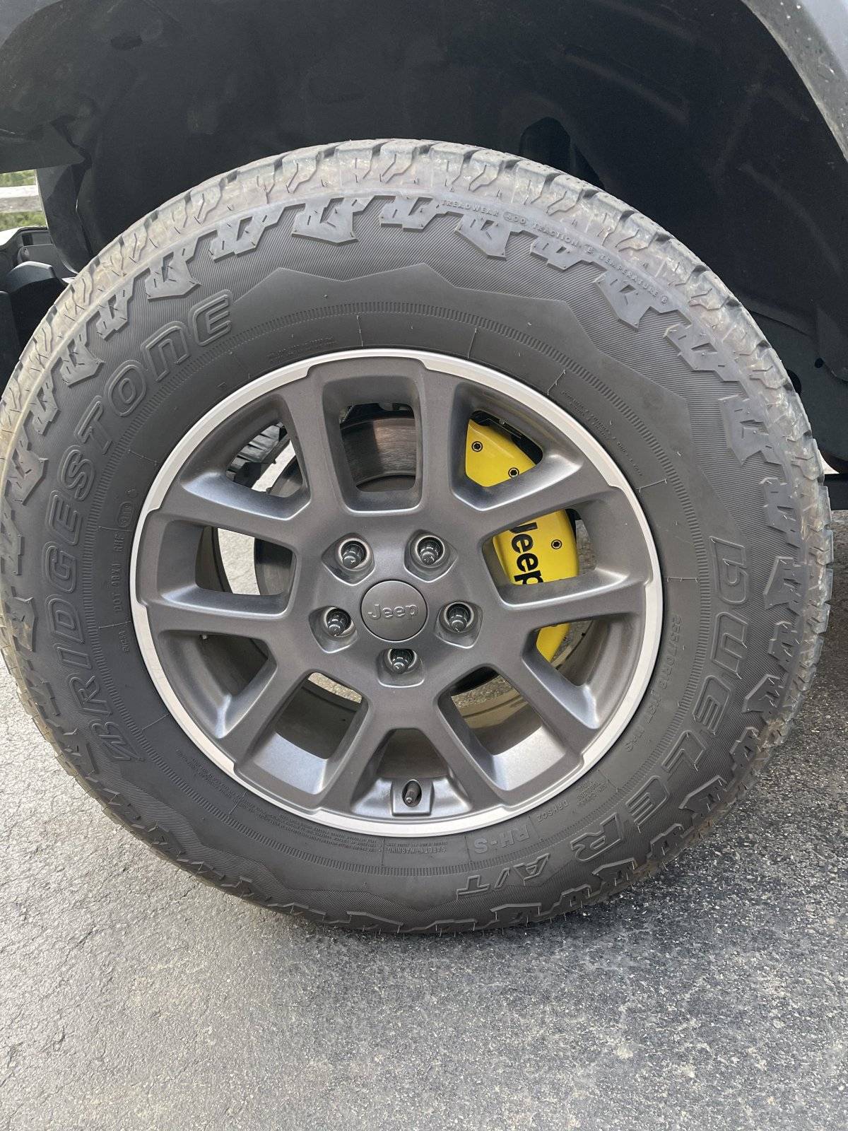 Jeep Wrangler JL Overland wheels/tires 6D0C85FC-073F-40D5-A5C3-78A5980F54EE