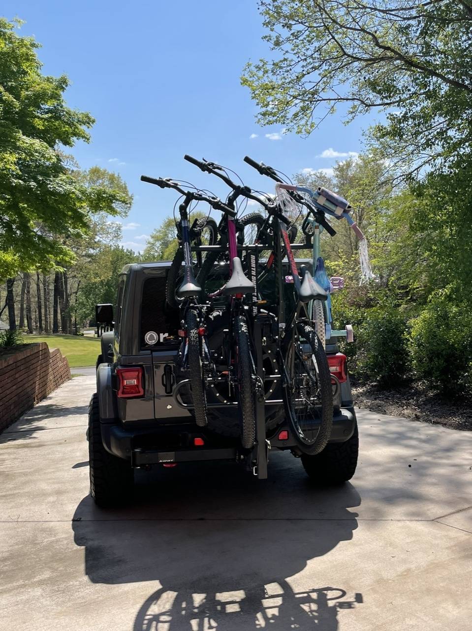 Jeep Wrangler JL Hitch Bike Rack recommendations? E8AFF010-BBF0-4BBE-A727-B817DBFD3F95