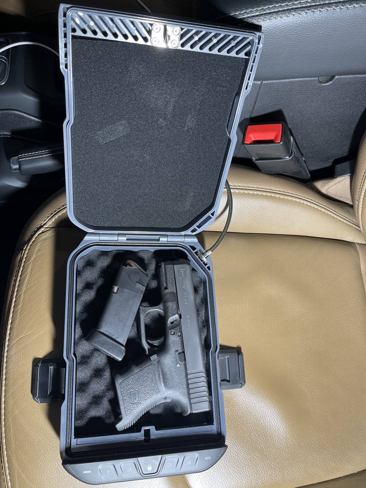 Jeep Wrangler JL locking gun safe for my JLU 47010652-8CCD-40AA-8B74-8B560A5A7E28