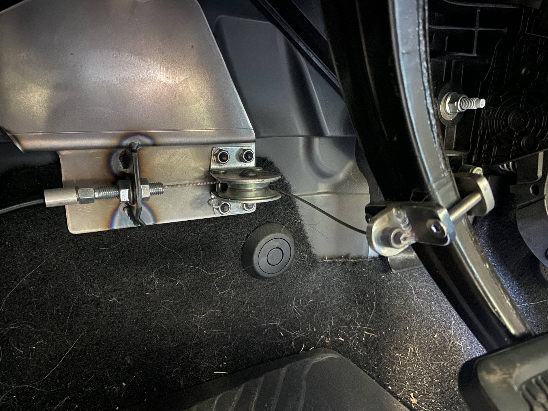 Jeep Wrangler JL Roadmaster Invisibrake towed brake system 45D81F67-7828-4C7A-A8FD-3D01F03BF9DF