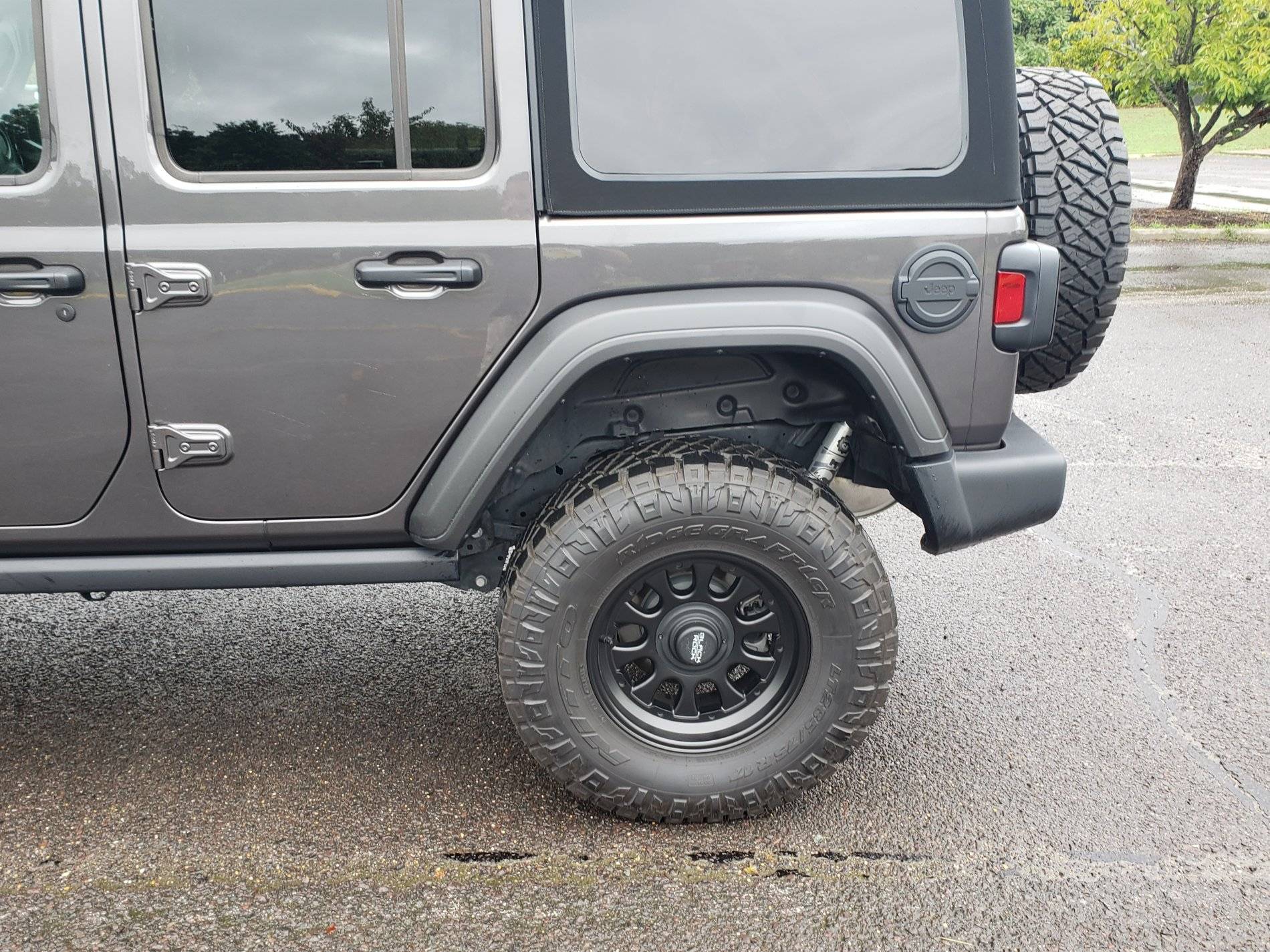 Jeep Wrangler JL 5 Black Rock Wheels 9C4D2456-8262-4897-8632-A328407744E3
