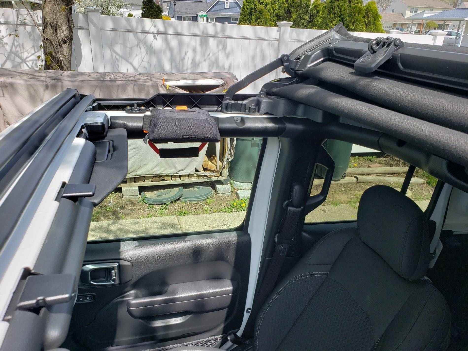 Jeep Wrangler JL Got my GPCA hand grips 20210418_122747