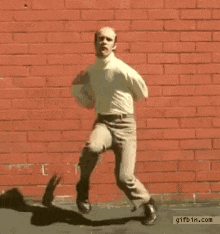 tenor.gif