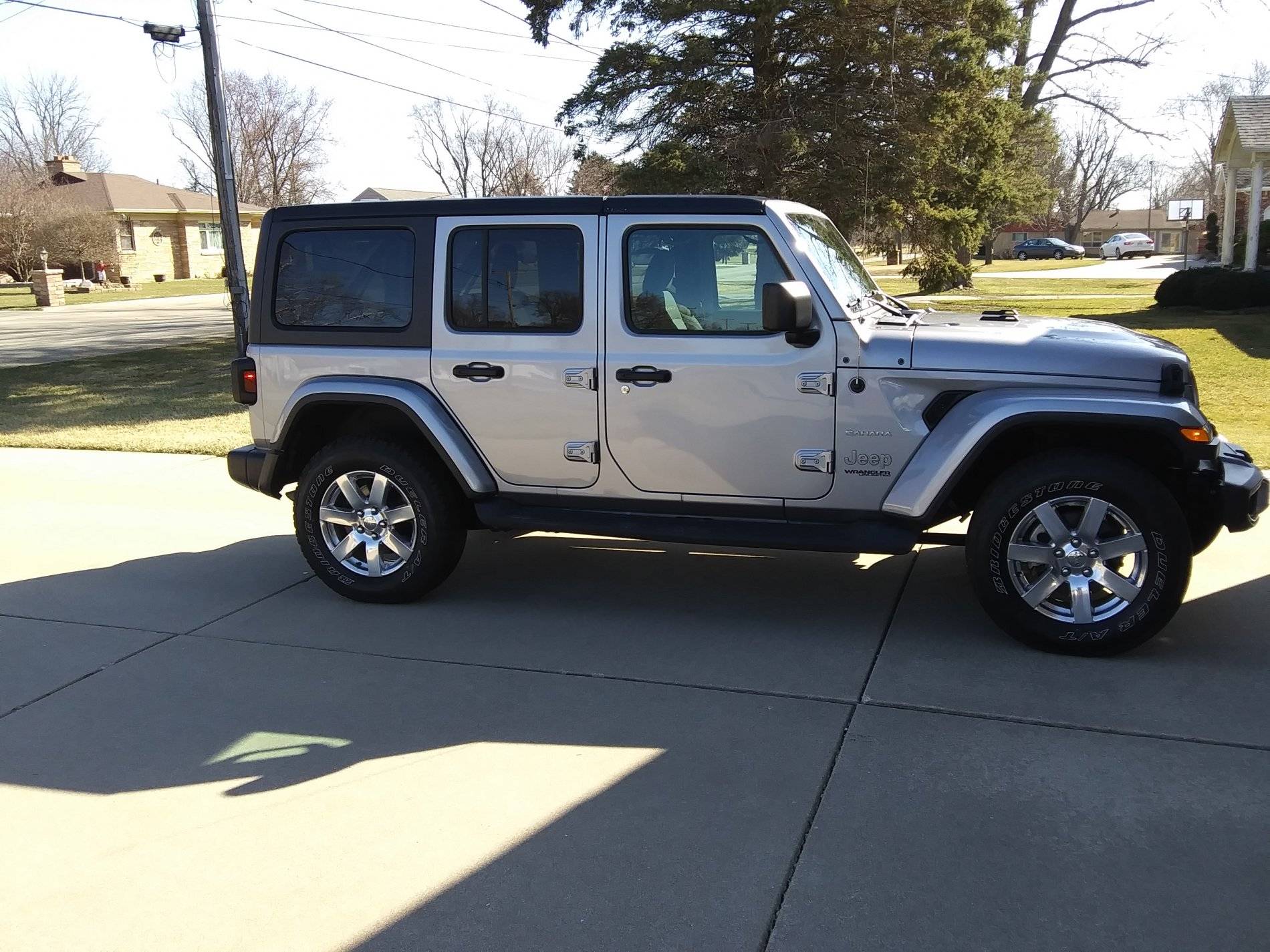 Jeep Wrangler JL Jeep man cave FCF8597F-ABA5-4DDE-BF44-4E7E3C348DC7