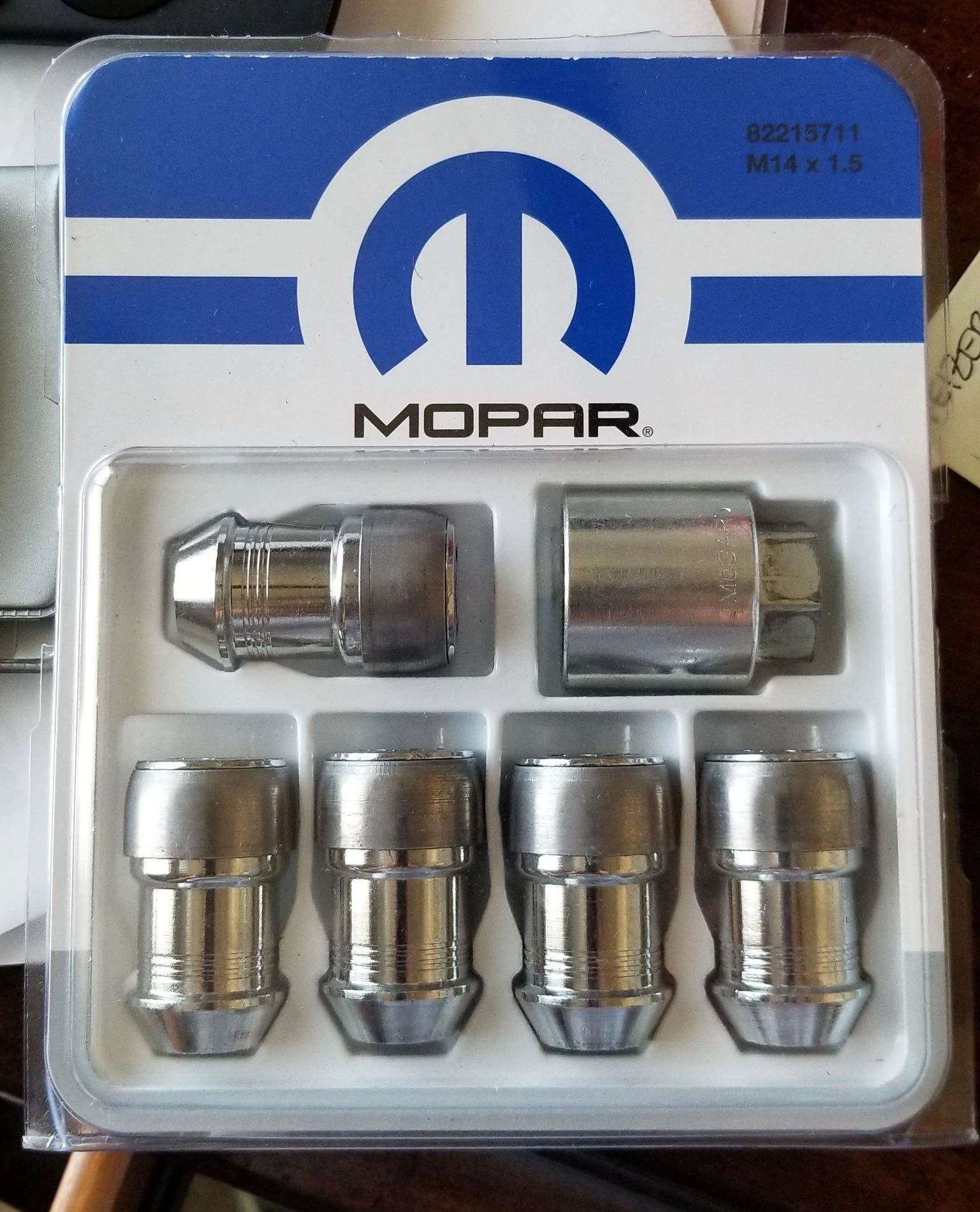 Jeep Wrangler JL SOLD: Mopar Wheel Locks 20180519_110730