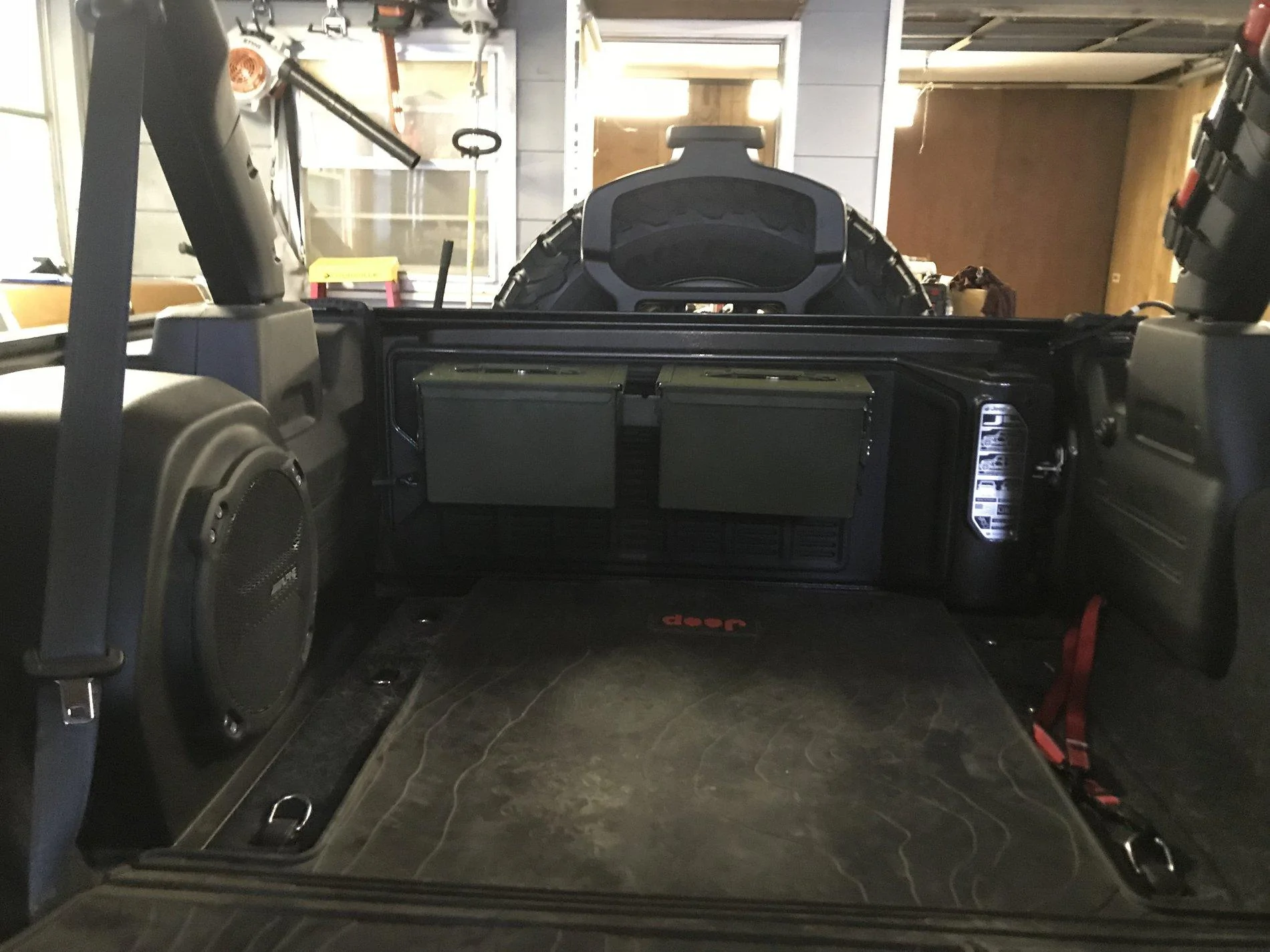 Jeep Wrangler JL DIY Ammo Can Taillgate Storage. 3FE9C540-9E41-4F3E-8F7B-F2F1821EBA8F