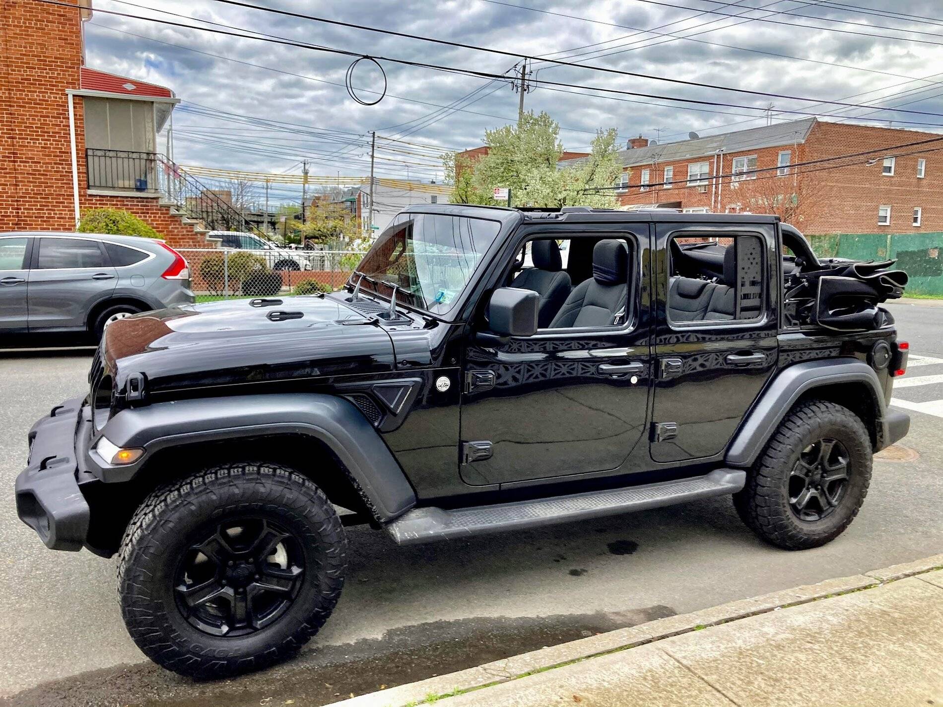 How To Fold Back Soft Top On Jeep: Step-by-Step Guide