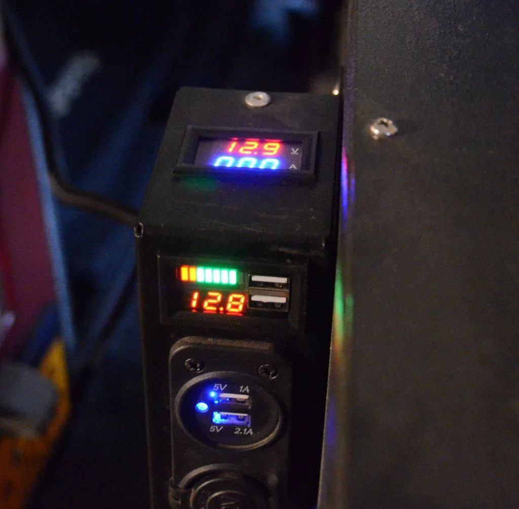 Jeep Wrangler JL Morryde trail kitchen BatteryMeter2