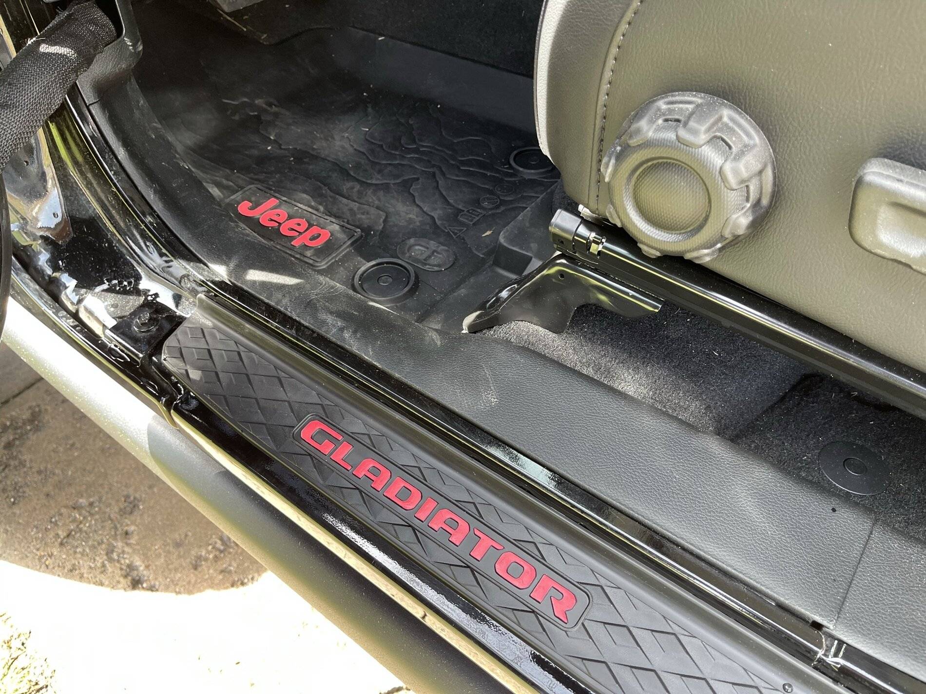 Jeep Wrangler JL All weather floor mats? IMG_1261