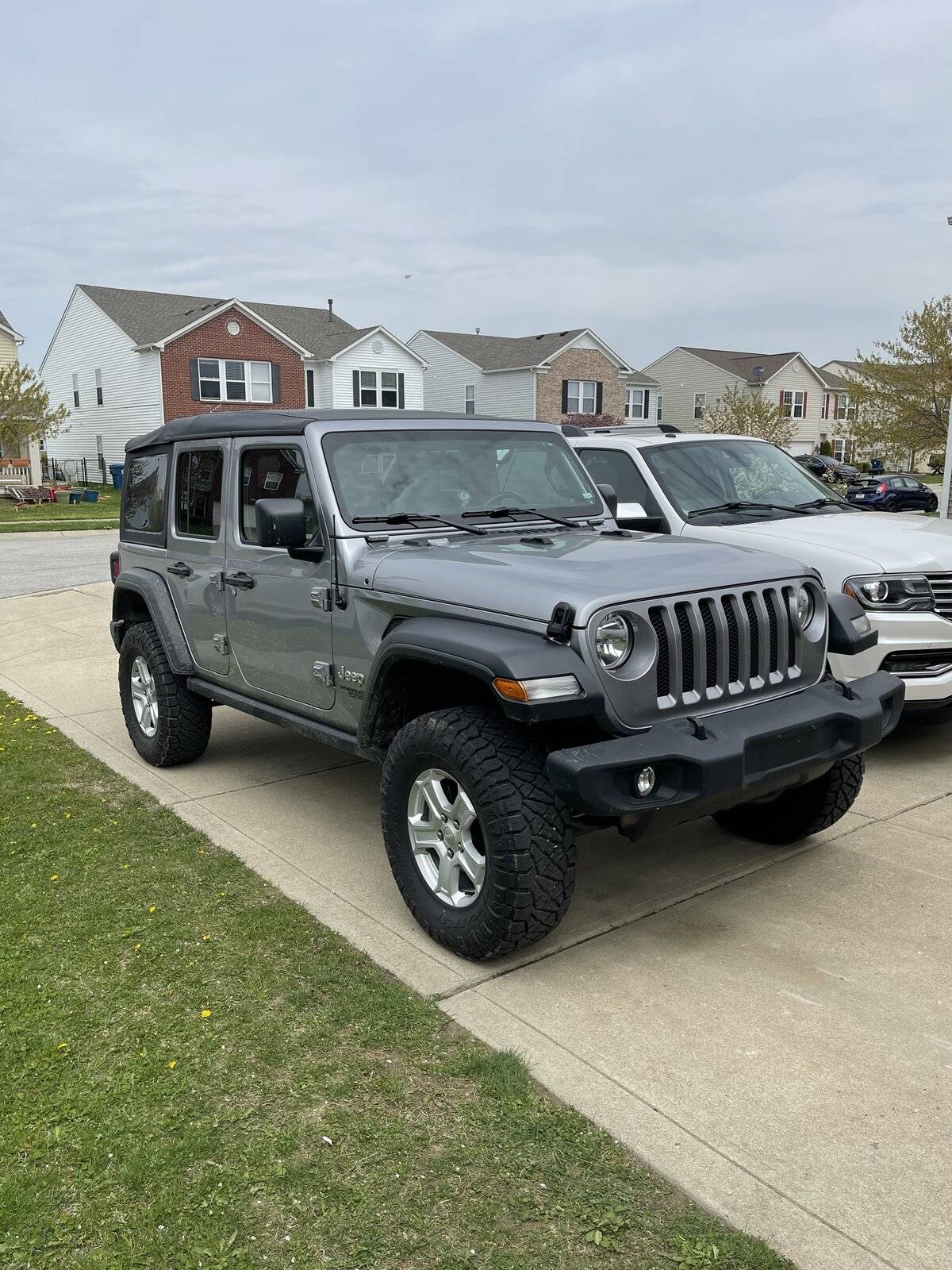 Jeep Wrangler JL Please help me select tires! 314913C2-2F69-4477-888B-36A3E90285C5