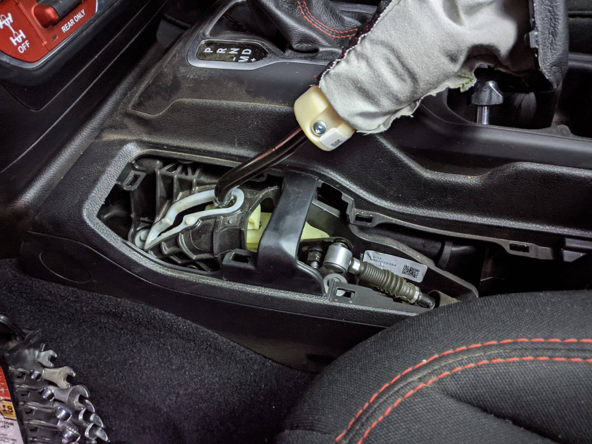 Jeep Wrangler JL JL transfer case shift linkage adjustment PXL_20210218_011232885.NIGHT