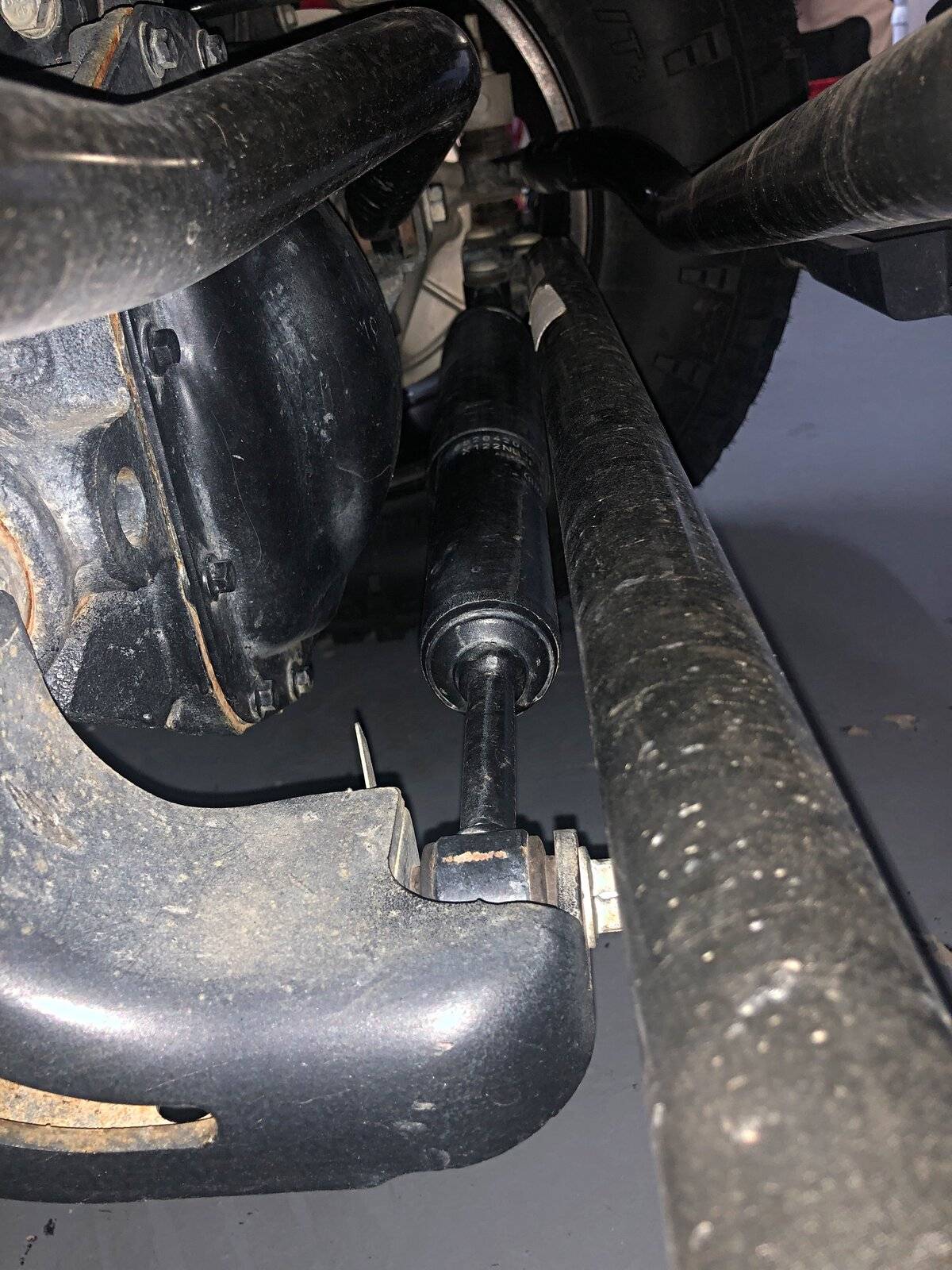 Jeep Wrangler JL Steering stabilizer relocation for Right Hand Drive F04C8EC1-E46A-40B9-8ED2-B312C396BD27