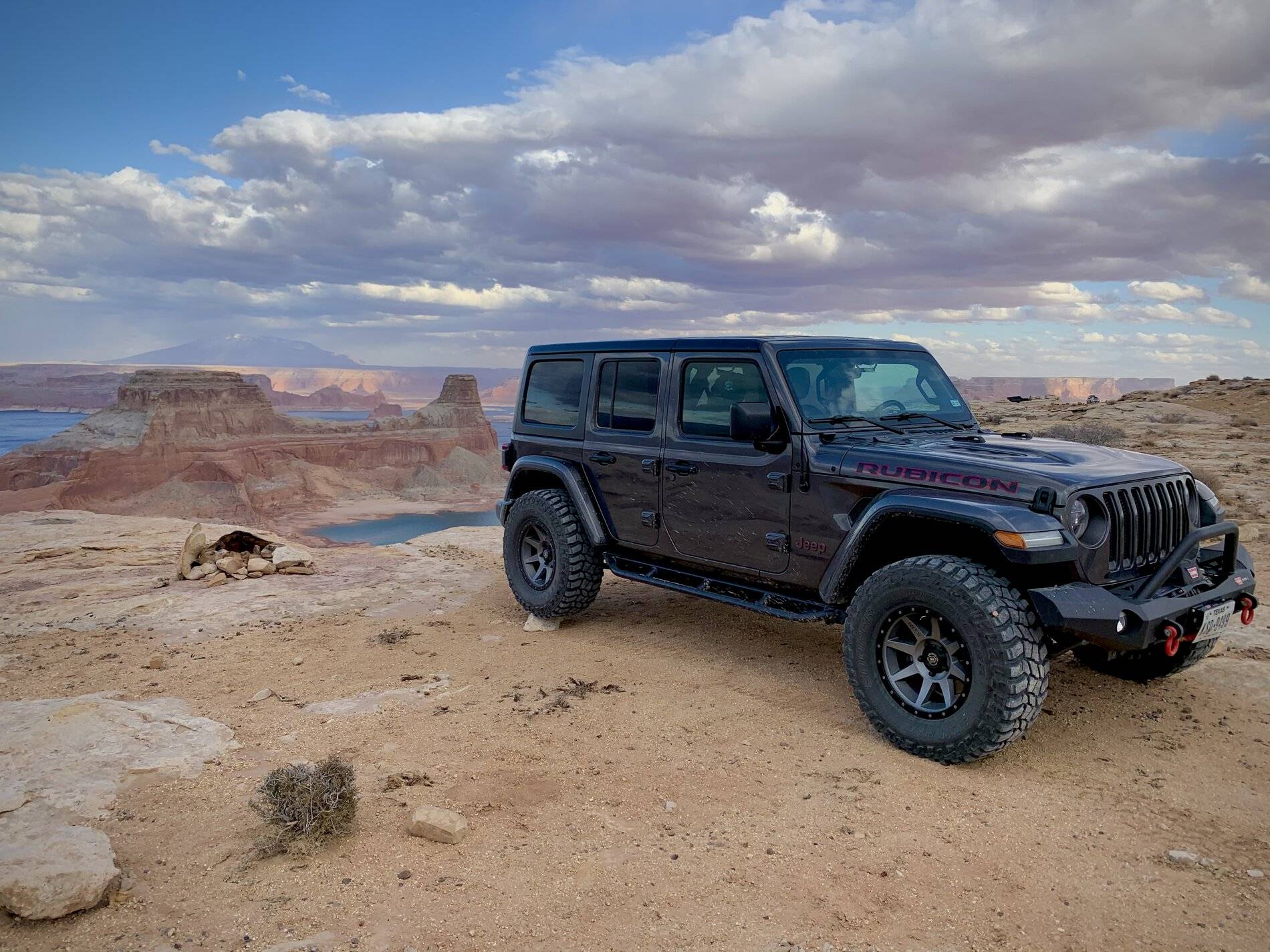 Jeep Wrangler JL Circling Lake Powell 9F47C12C-75C4-4FE5-9A0D-12E06E90D559