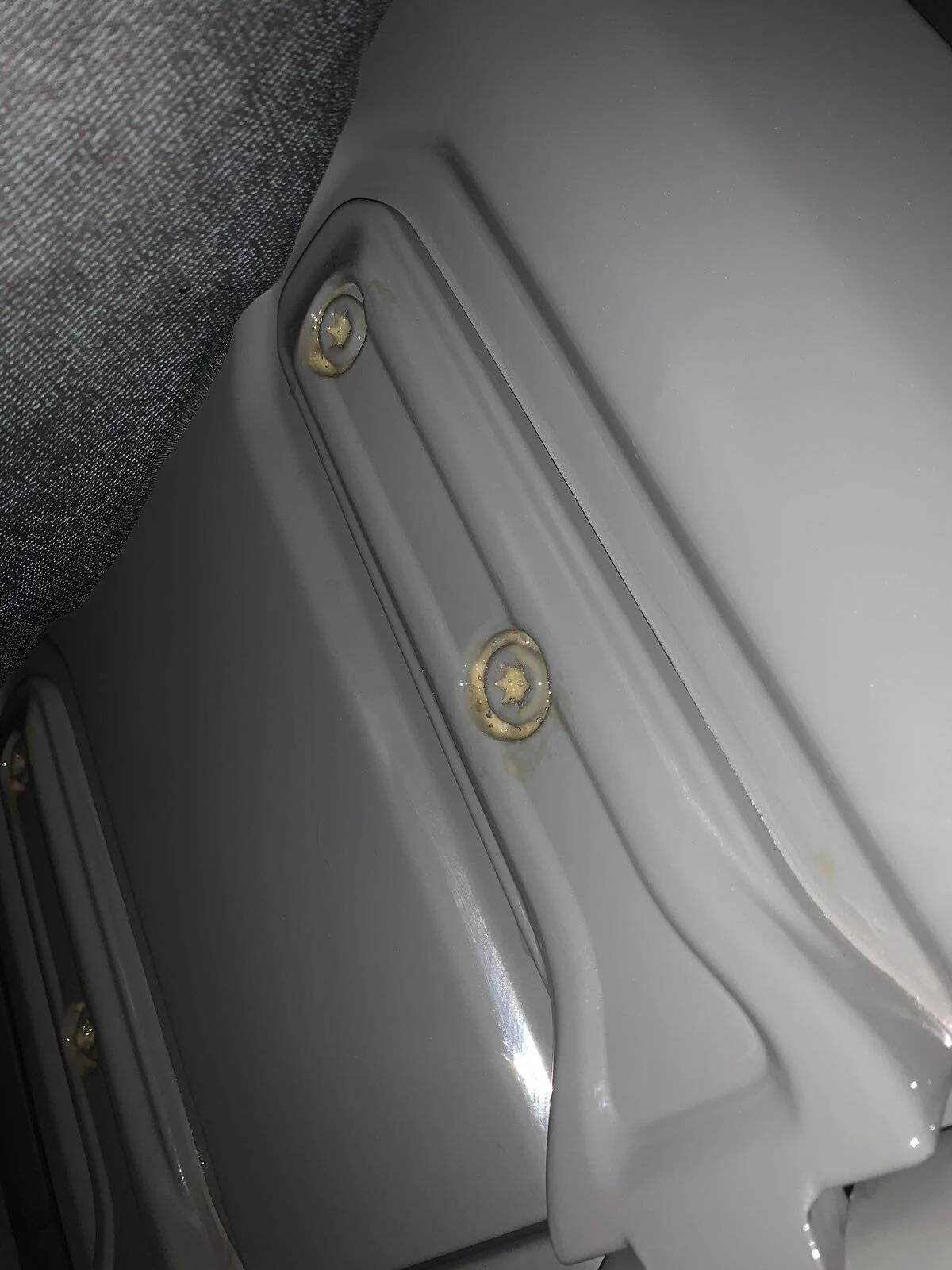 Jeep Wrangler JL Bubbles in Paint at Door Hinges BA8336DA-057F-419A-A44B-37B736C1F6EF