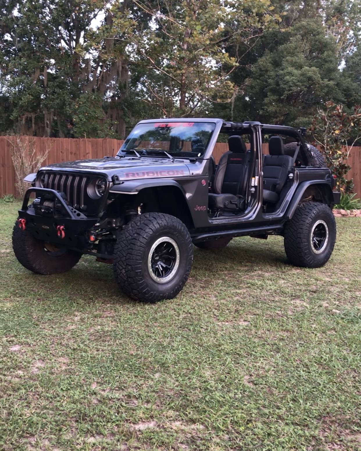 Jeep Wrangler JL Who has their top down? 82E56BE0-56FD-46B8-AF11-7F244374BE55