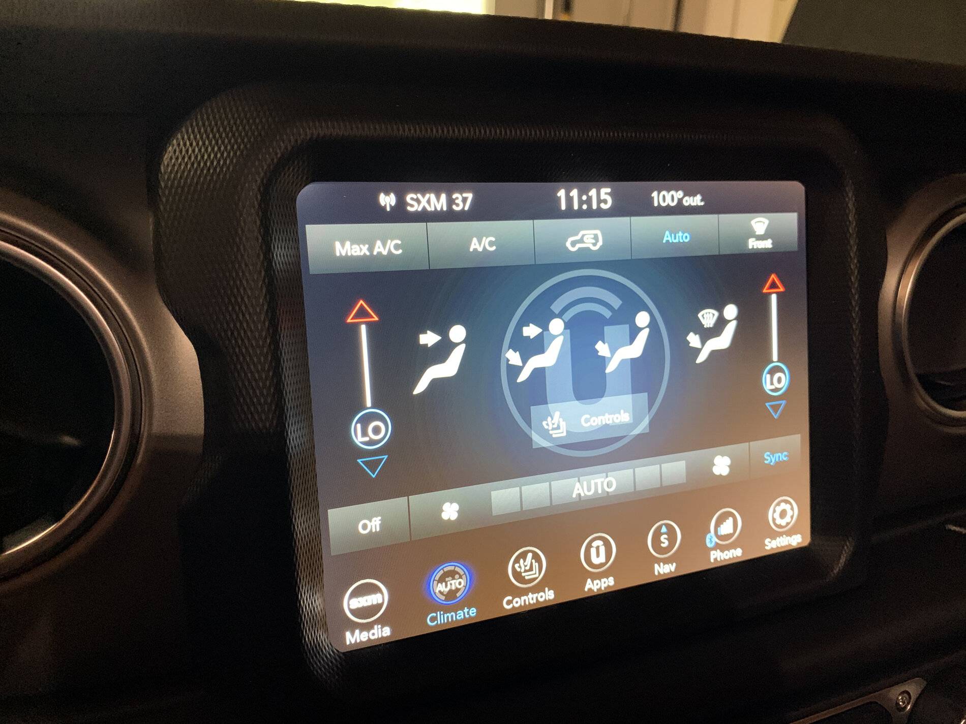 Jeep Wrangler JL Auto Climate Control Problem IMG_1617