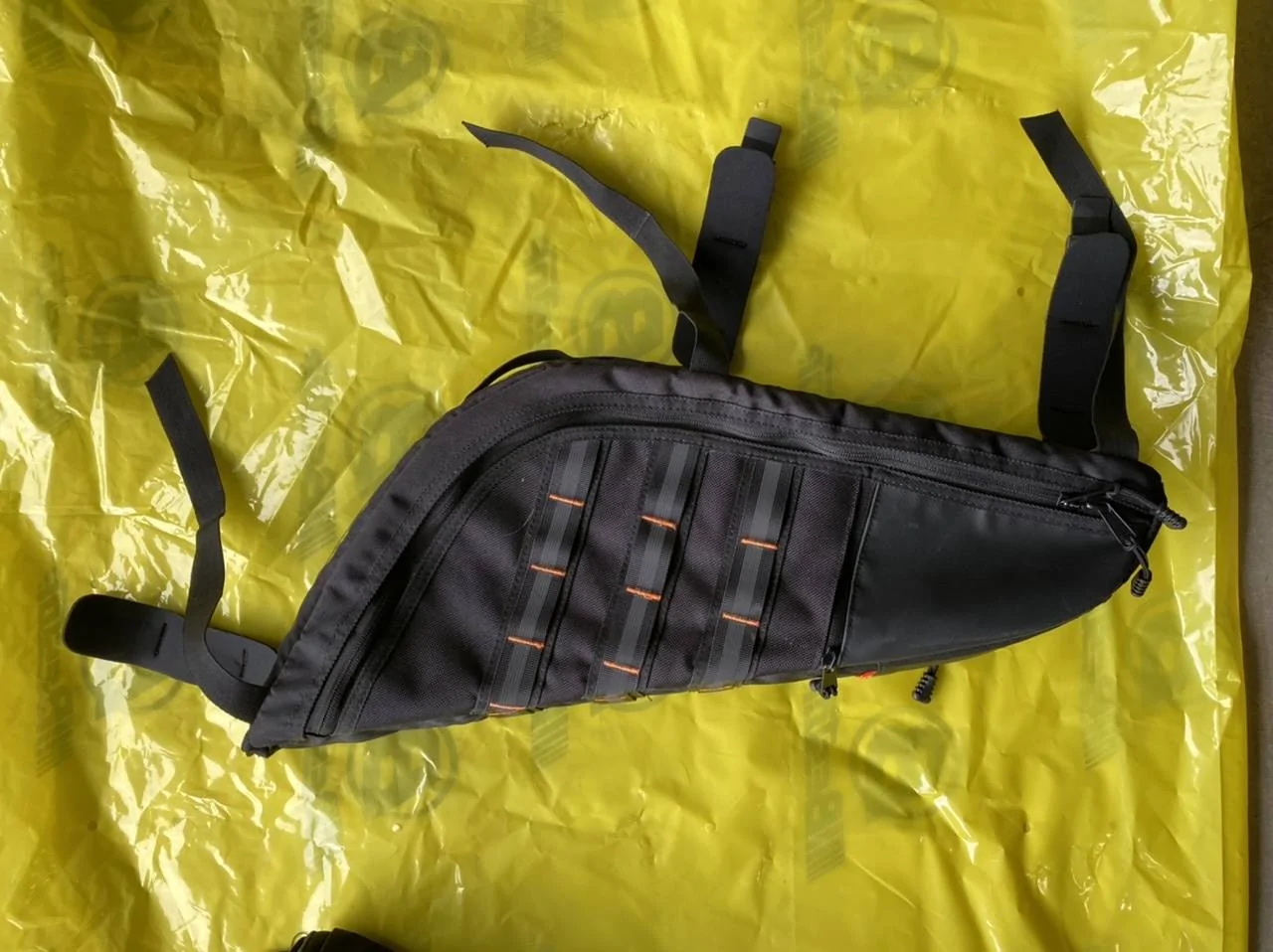 Jeep Wrangler JL XG Cargo Magellan bags 8EF4D905-0E73-4761-9BCA-79F152246A85