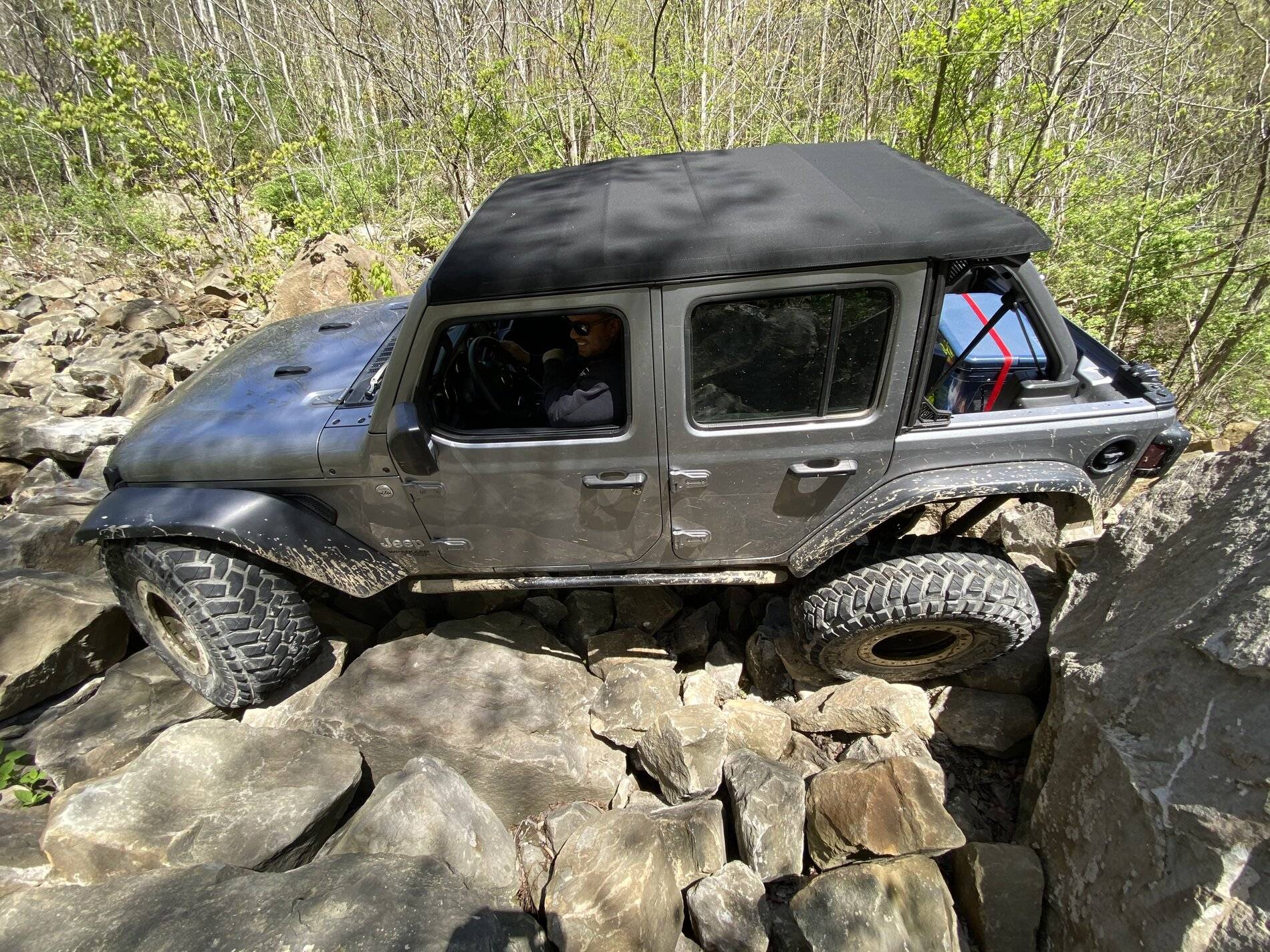 Jeep Wrangler JL Junkyard Axle swap 570D2CF3-EF7B-4E86-8FC1-1F2050FCCDAF