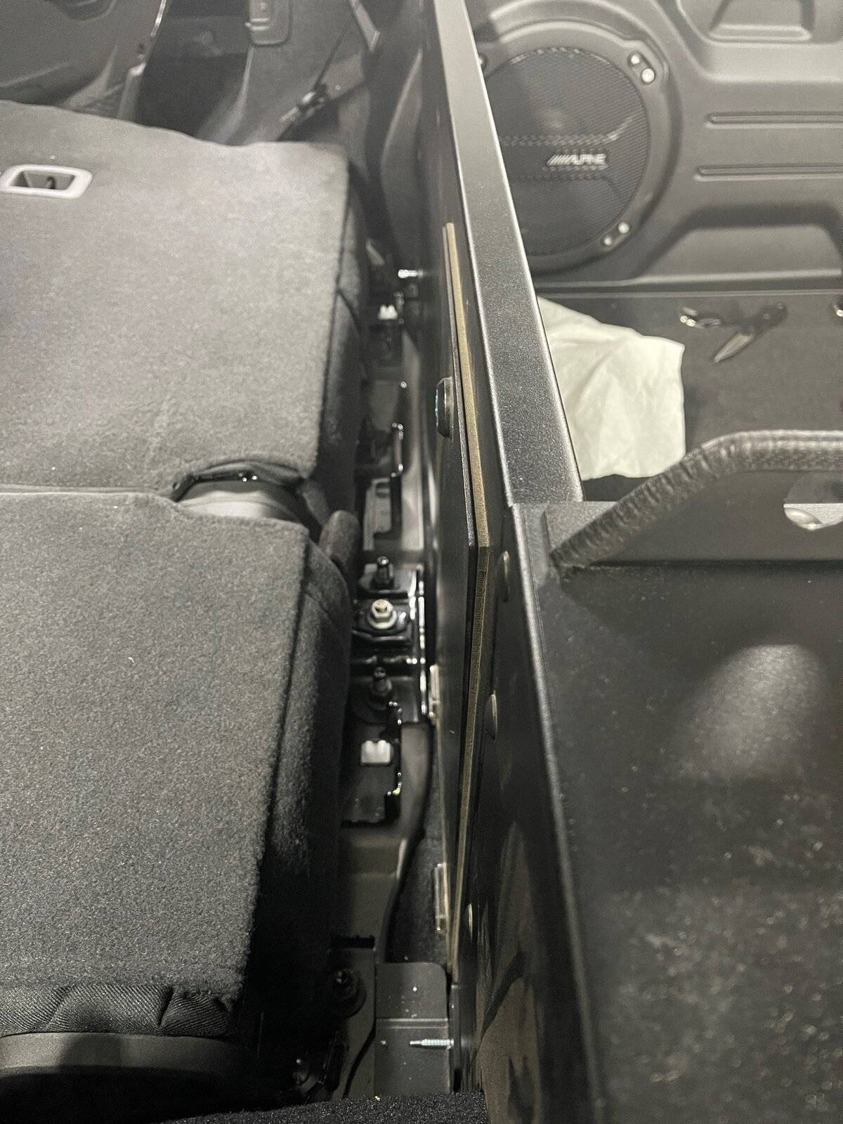 Driver screw.jpg
