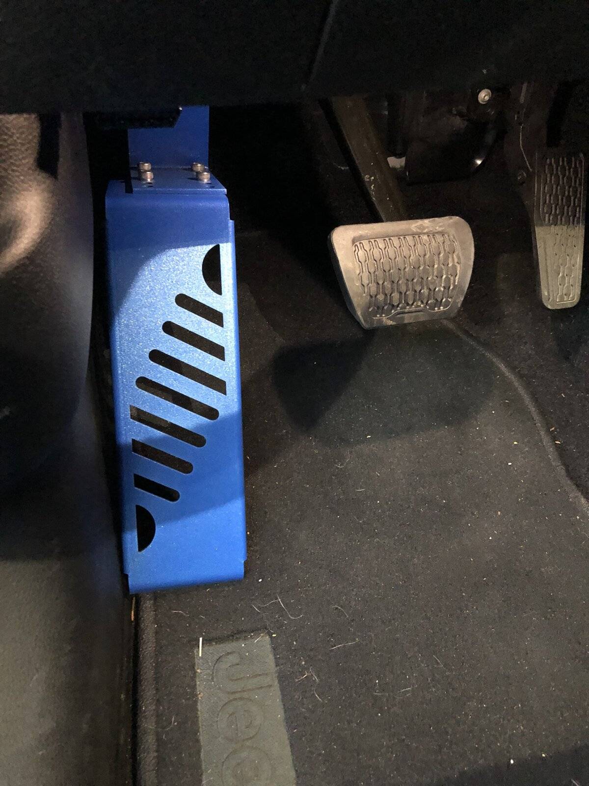 Jeep Wrangler JL Dead pedal does not work with the 4xe 2D927726-CC92-48E5-9B52-25C8E8E0B789