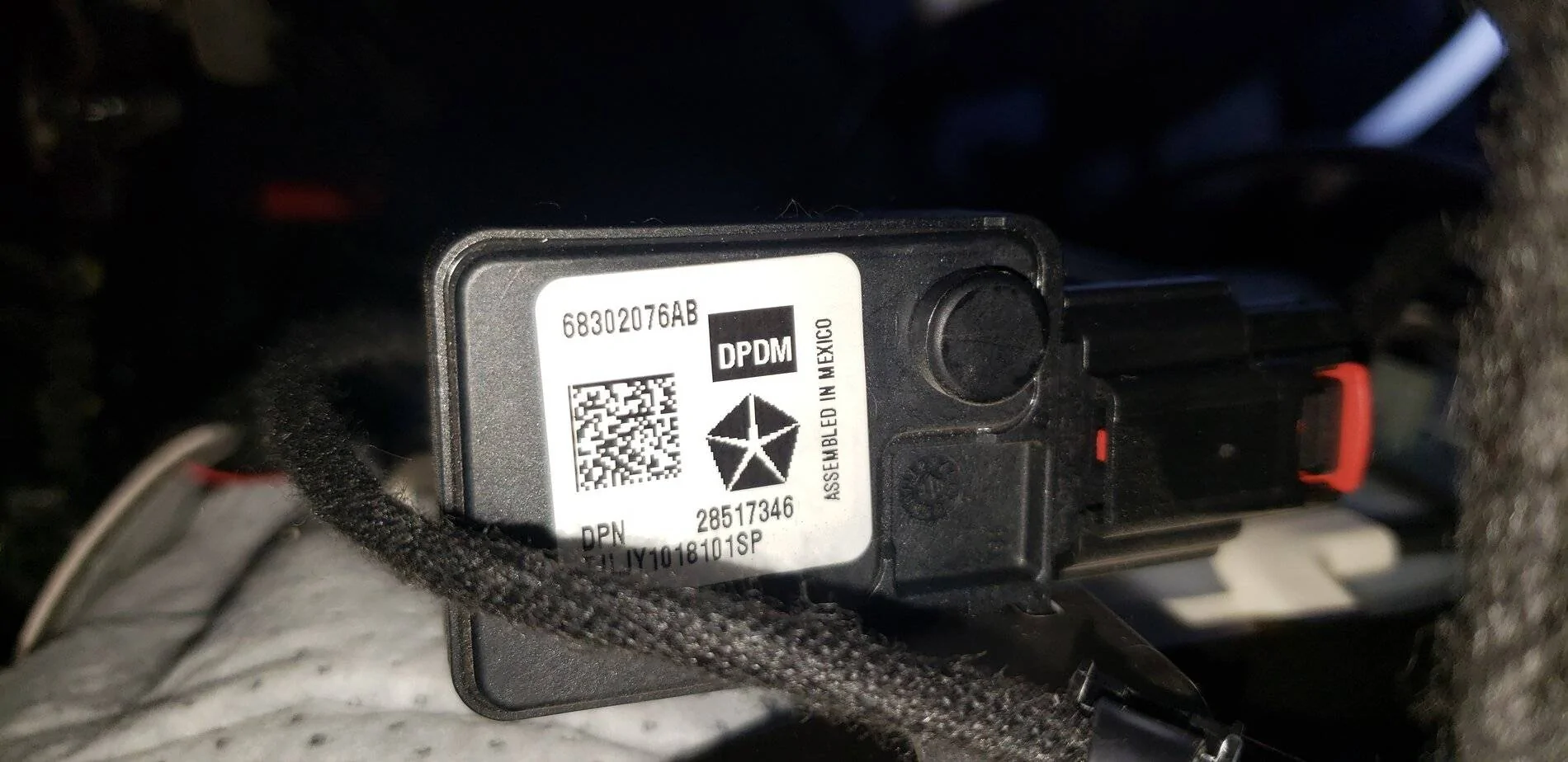 Jeep Wrangler JL Help identify part 20210506_212940