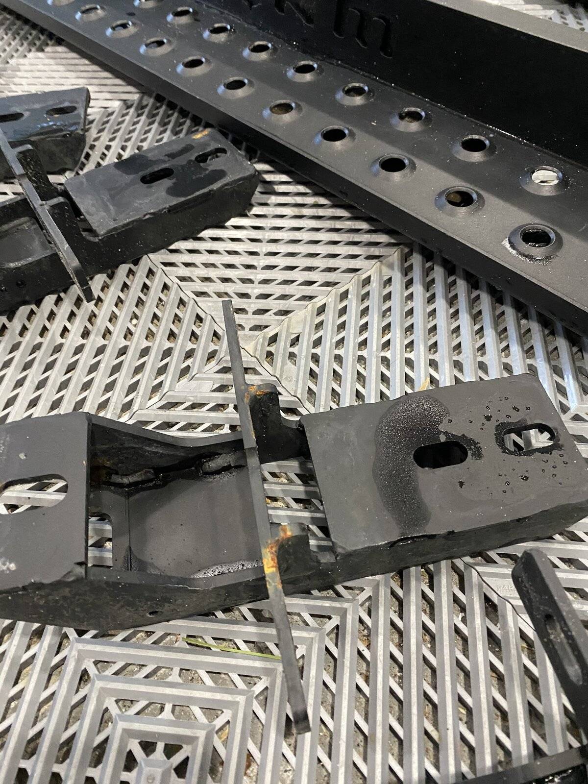 Jeep Wrangler JL FS: Roam Side Steps 58C34128-48D7-45D1-9DFD-D26F85EB13EA